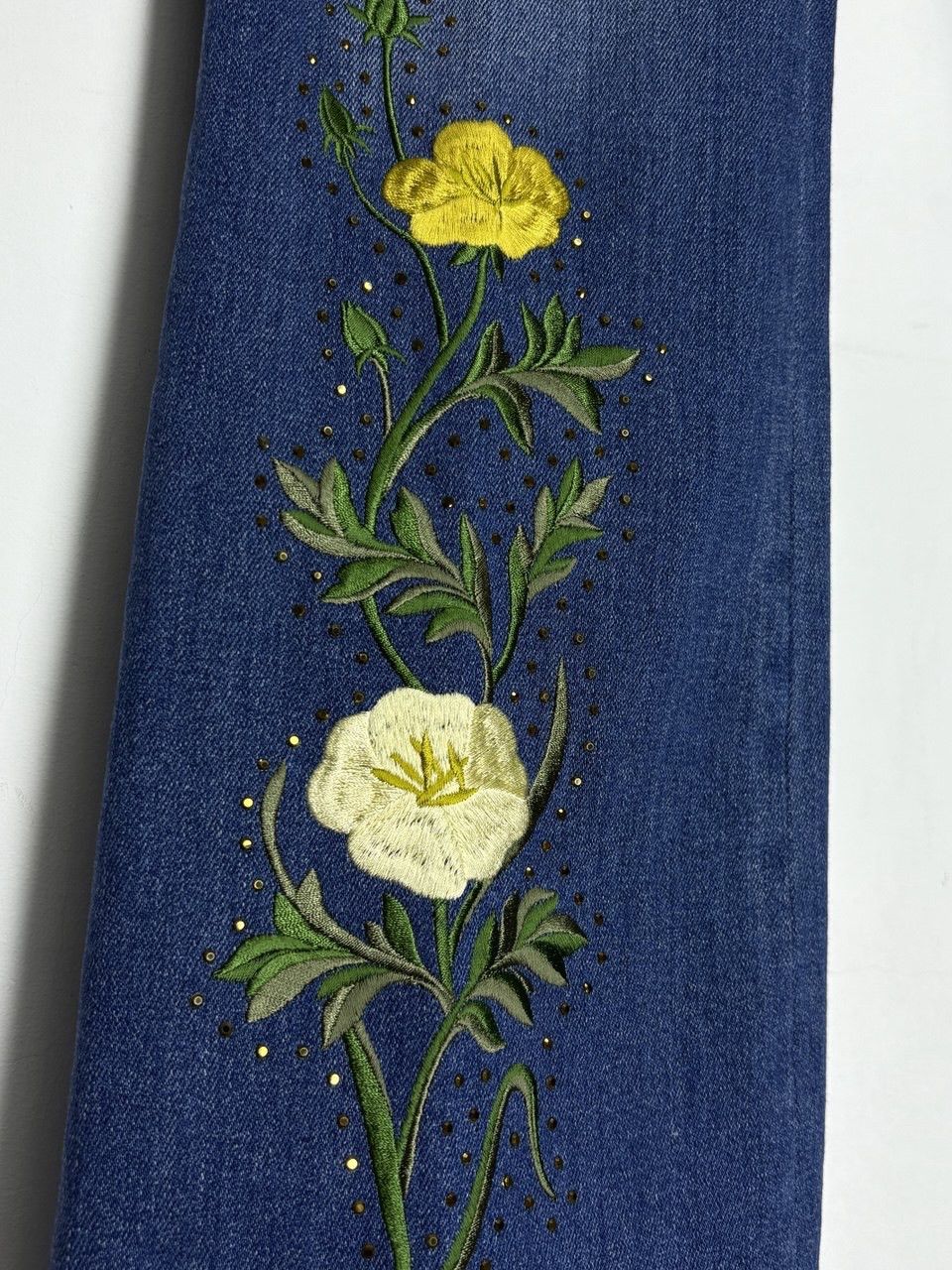 Stella McCartney Stella McCartney Rhinestones Floral Mid Rise Straight Jeans Size 28" / US 6 / IT 42 - 5 Thumbnail