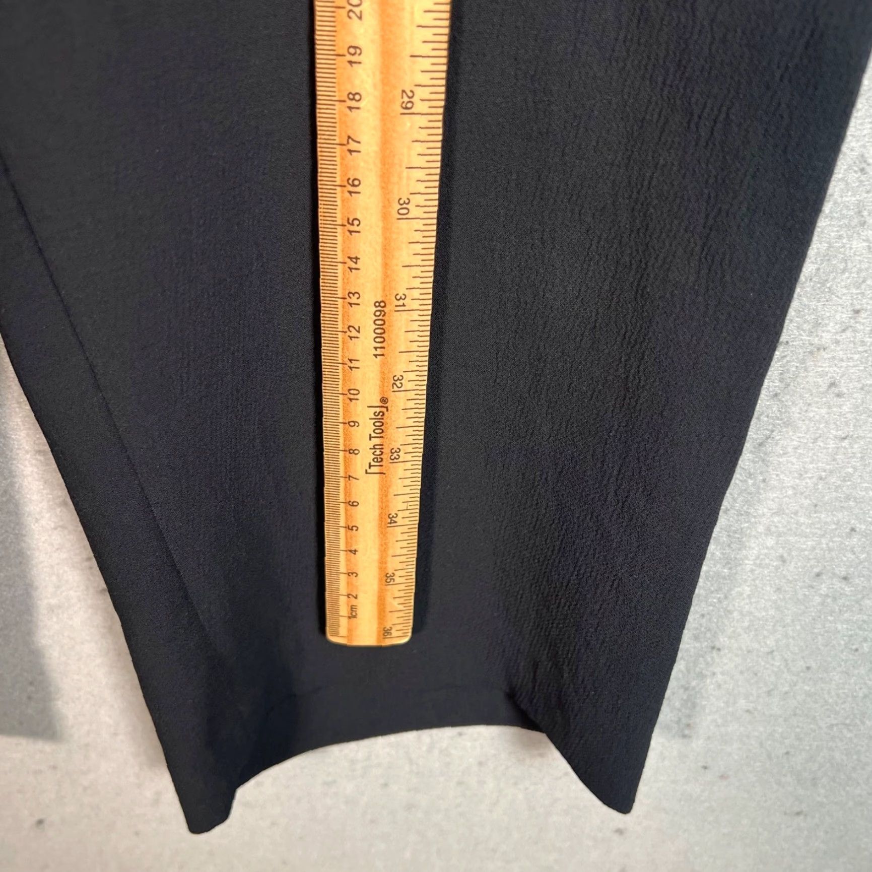 Vintage Wilfred Womens Pants Black Tapered High-Waist 12 Adult Inseam 24 Pockets Dress Style Mens? Womens Size 34" / US 12 / IT 48 - 6 Thumbnail