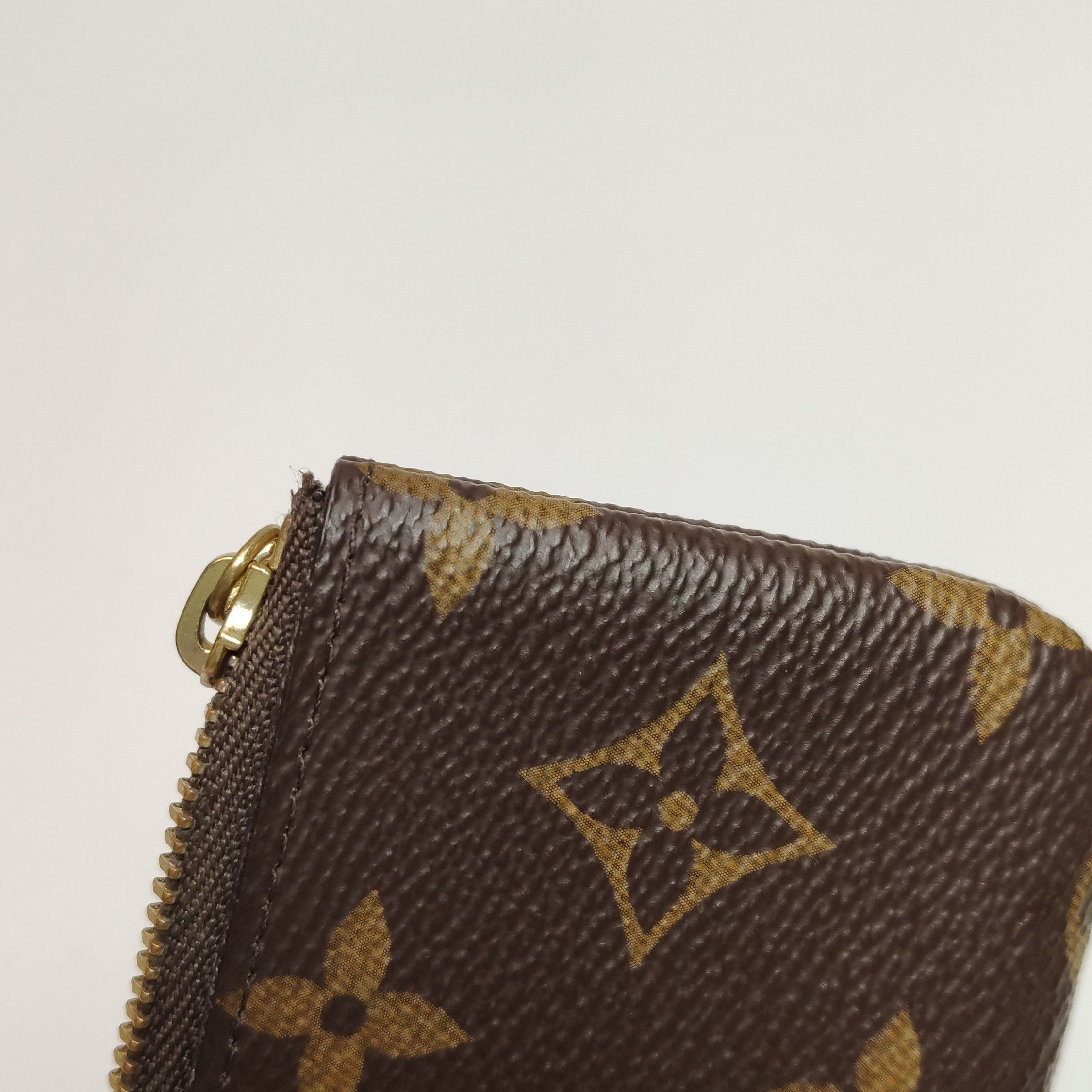 Louis Vuitton Louis Vuitton (LV) Monogram Print Zipper Coin Purse -y2506 Size ONE SIZE - 9 Thumbnail