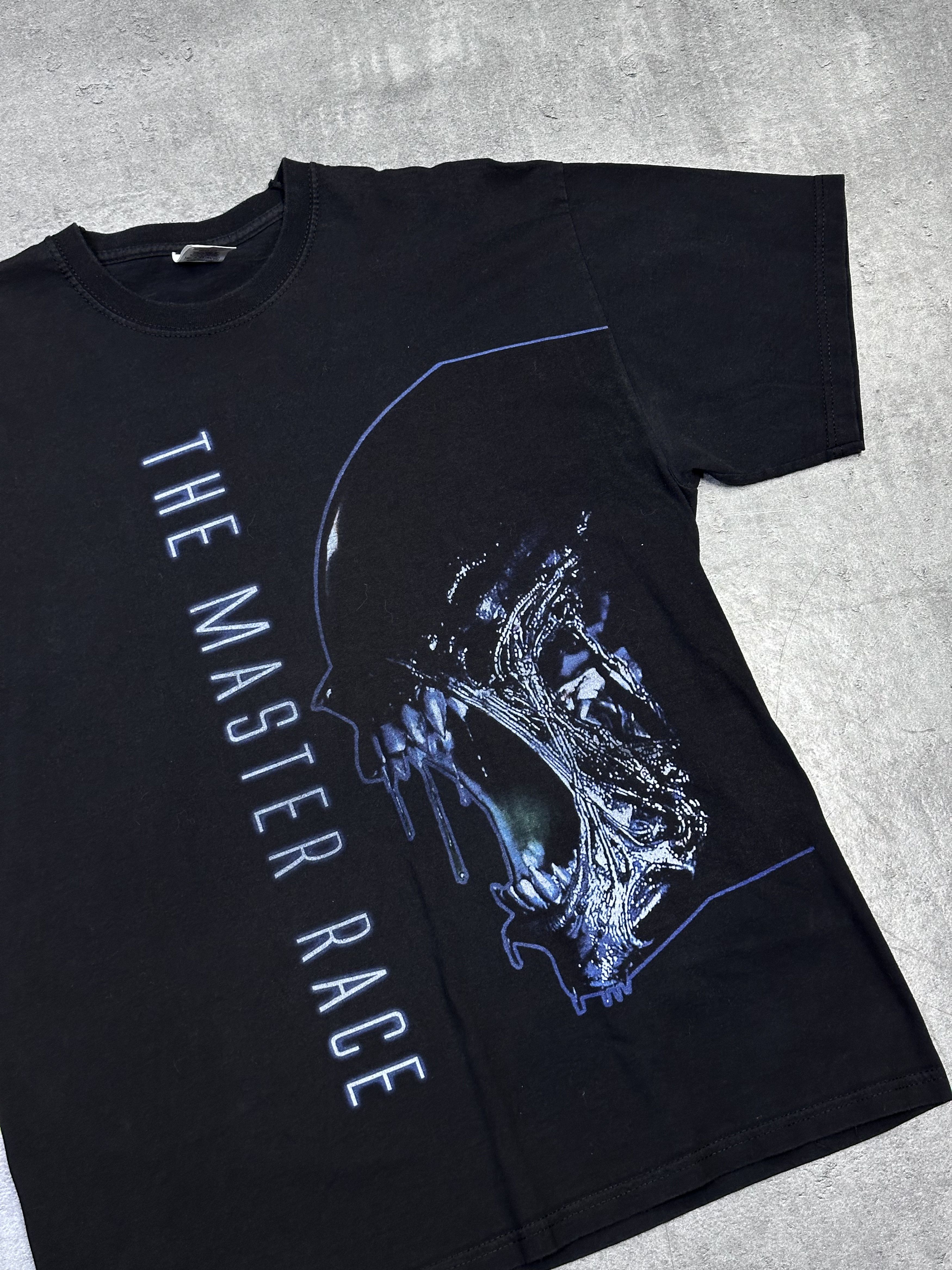 Vintage The master race alien vs predator movie merch tshirt Size US L / EU 52-54 / 3 - 2 Thumbnail