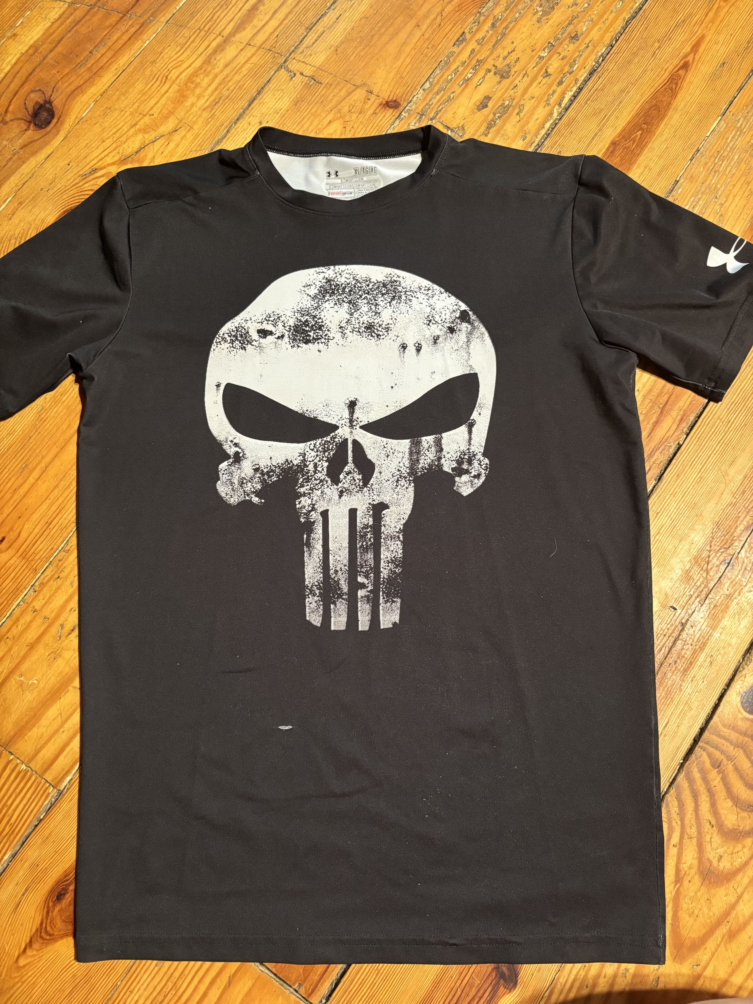 Marvel Comics × Under Armour Under Armour X Marvel Punisher Compression Shirt Size US XL / EU 56 / 4 - 1 Thumbnail