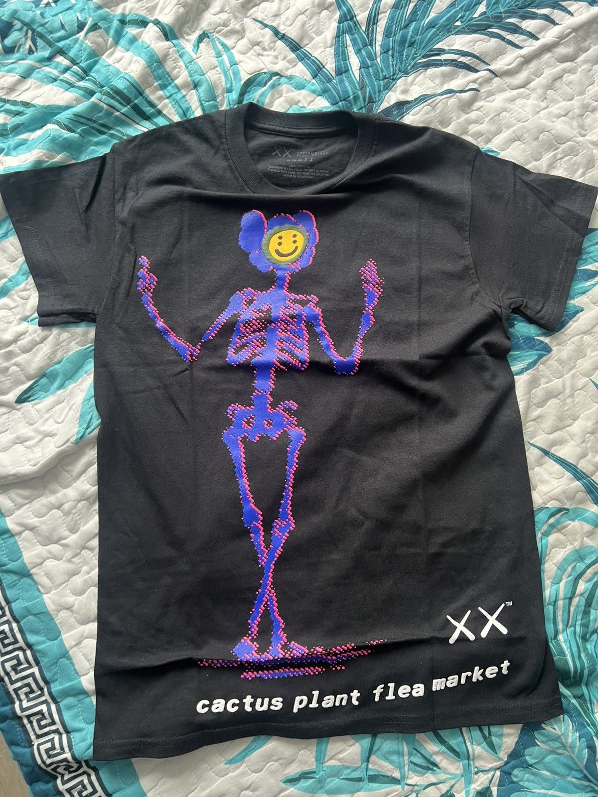 Cactus Plant Flea Market × Kaws CPFM x Kaws Collaboration Size US M / EU 48-50 / 2 - 2 Thumbnail