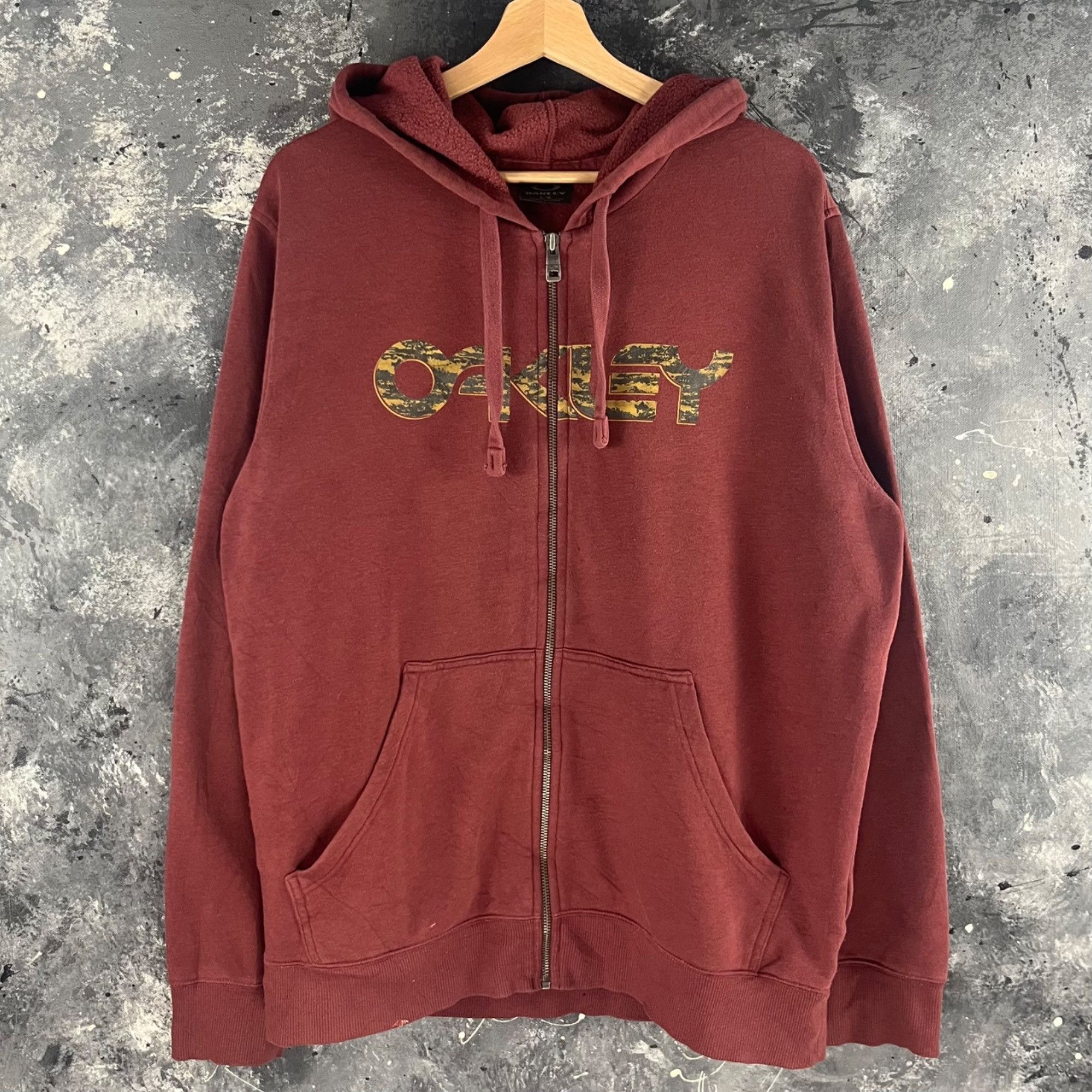 Oakley × Vintage Vintage Y2K Oakley hoodie Size US L / EU 52-54 / 3 - 1 Thumbnail