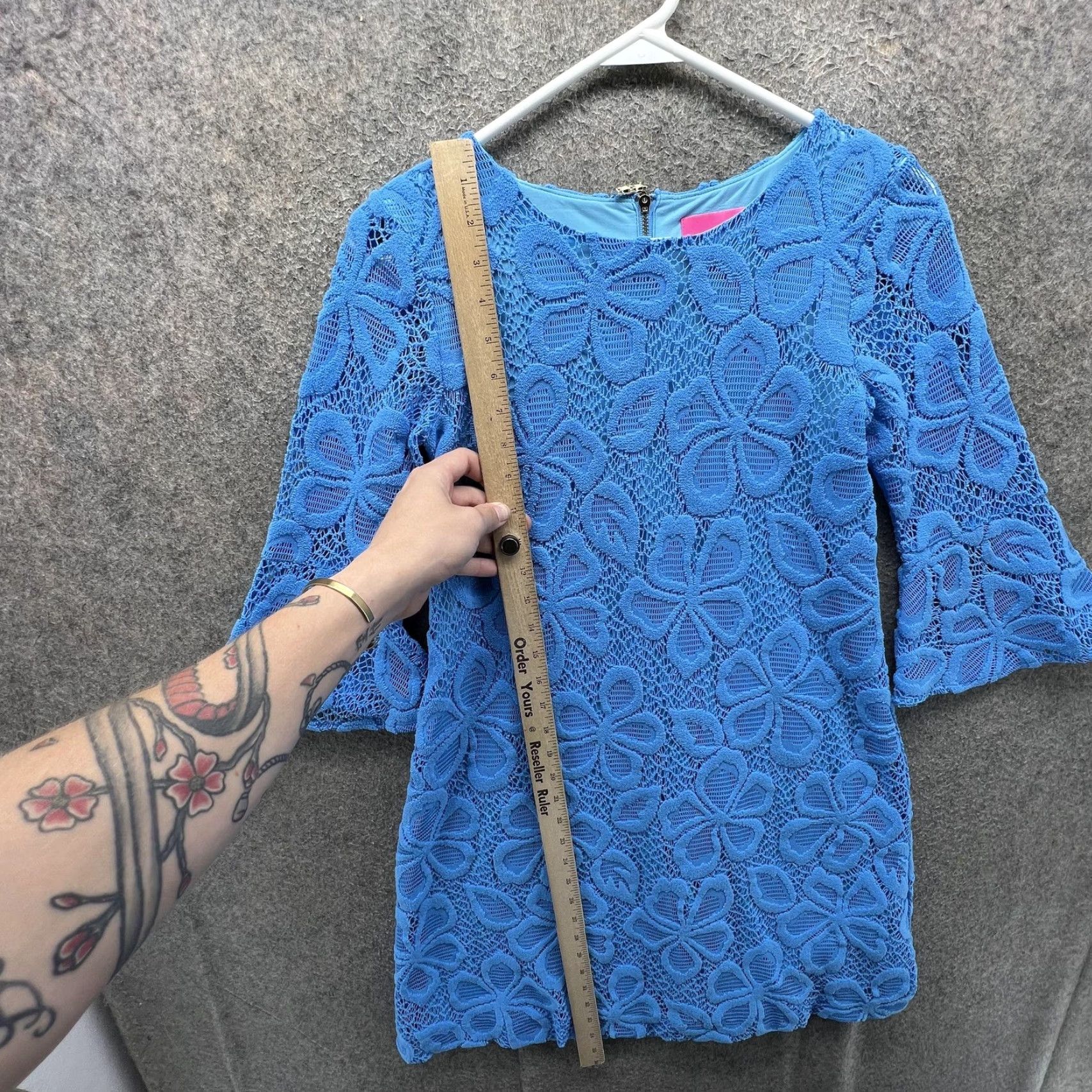Lilly Pulitzer Lilly Pulitzer Dress Womens XXS Blue Floral Lace 3/4 Bell Sleeve Shift Mini Size XXS / US 00 / IT 34 - 5 Thumbnail