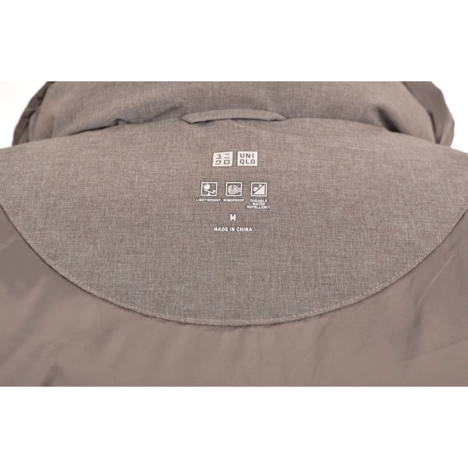 Uniqlo Uniqlo Seamless Down Short Coat Jacket 212-429467 Size M, Women, Gray, Puffer Jacket, Coat, Regular Type, XS- not needed but keep M, Down insulation Size 32" / US 10 / IT 46 - 5 Thumbnail