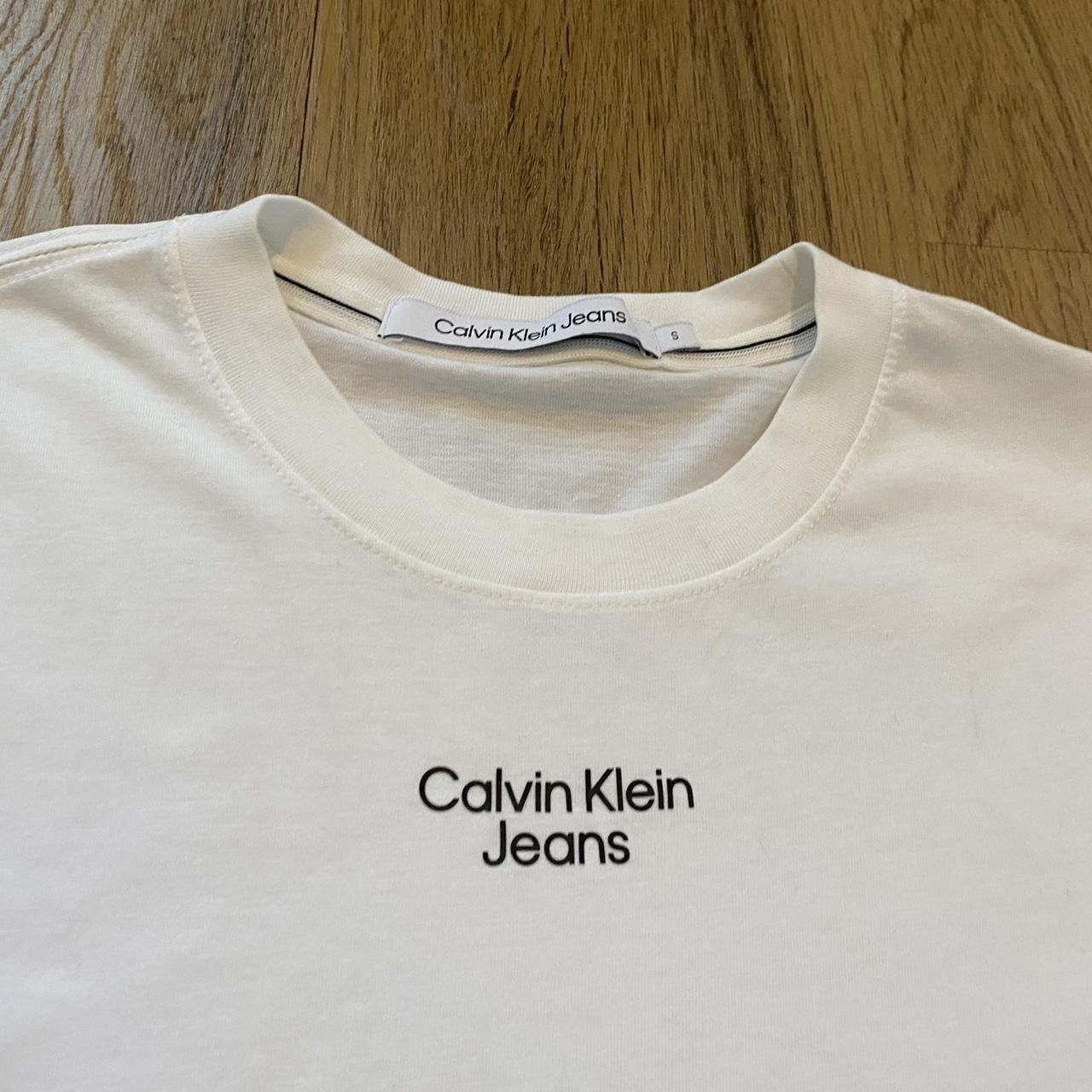 Calvin Klein Calvin Klein Central Logo T-shirt Size US S / EU 44-46 / 1 - 3 Thumbnail
