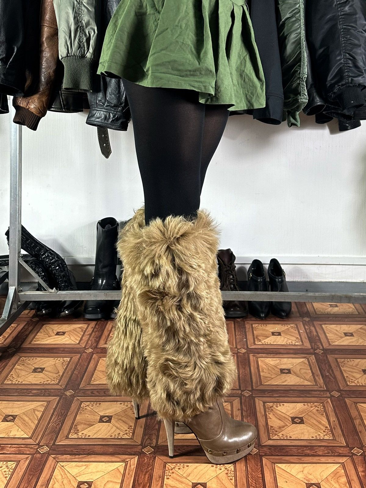 Avant-garde High Faux fur heels