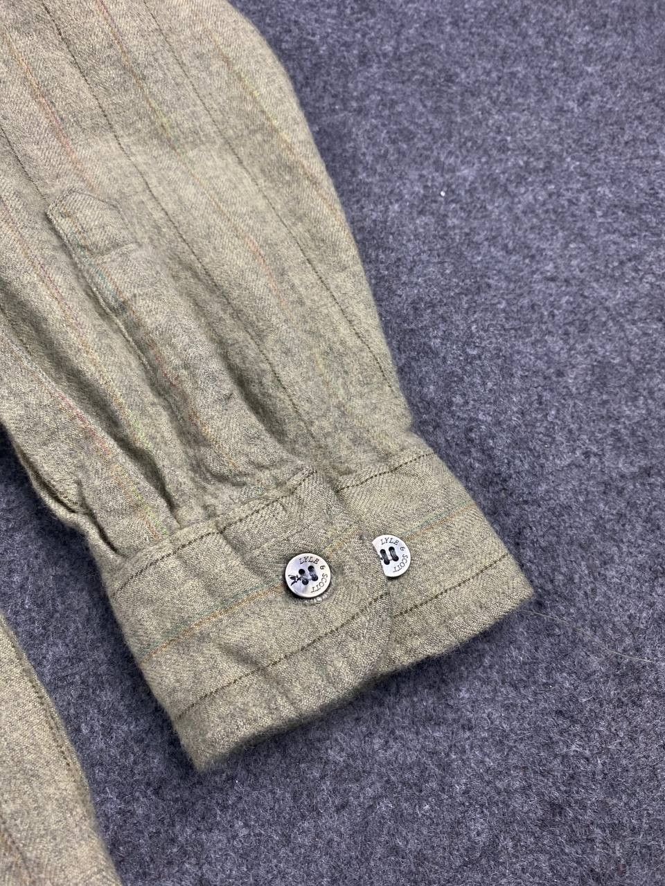 Lyle & Scott vintage lyle & scott wool shirt nice design Size US L / EU 52-54 / 3 - 4 Thumbnail