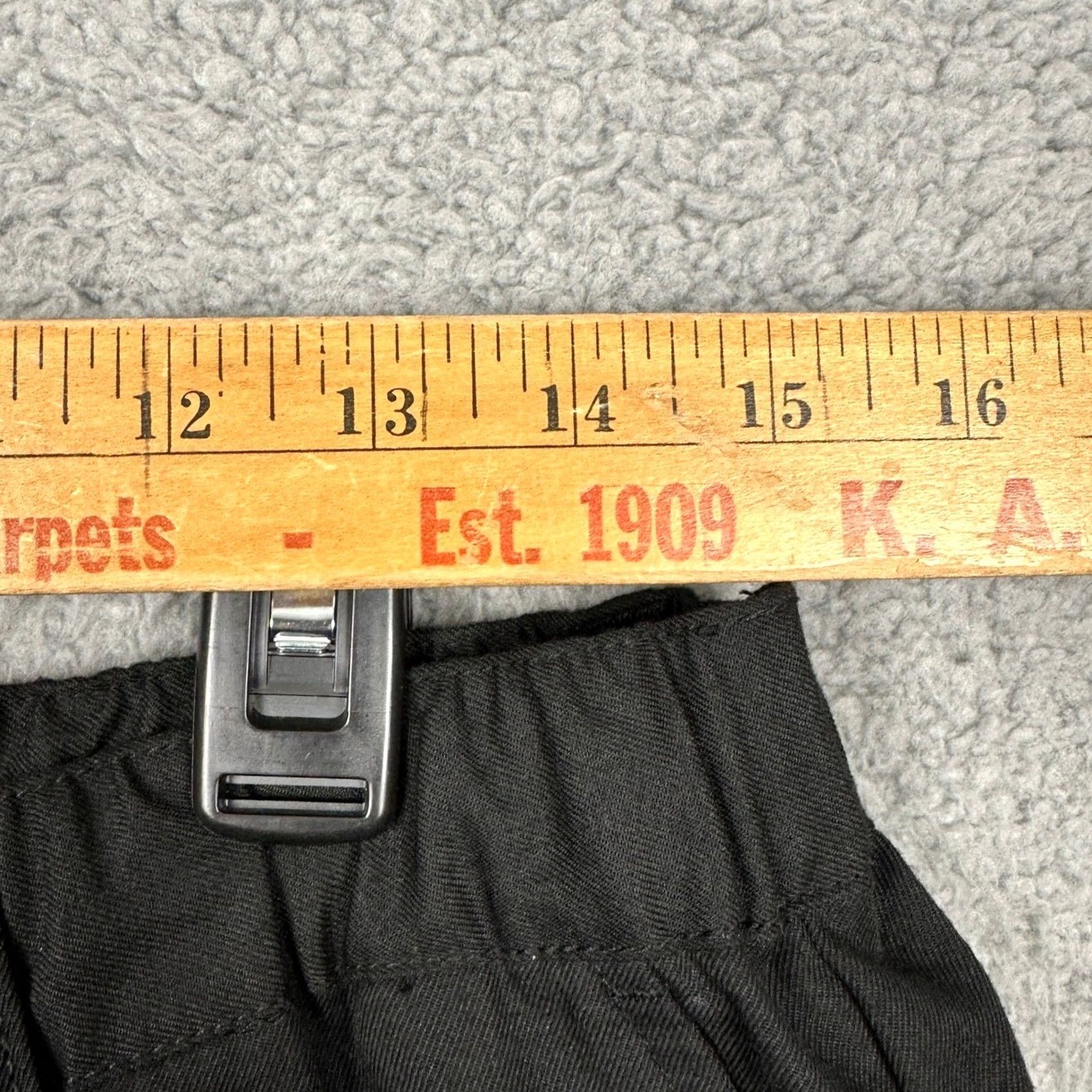 Obey VINTAGE? NO Obey Pants Mens M Black Chino Tapered Elastic Waist Drawstring Pockets Slant 30x29.5 Button Size US 30 / EU 46 - 6 Thumbnail