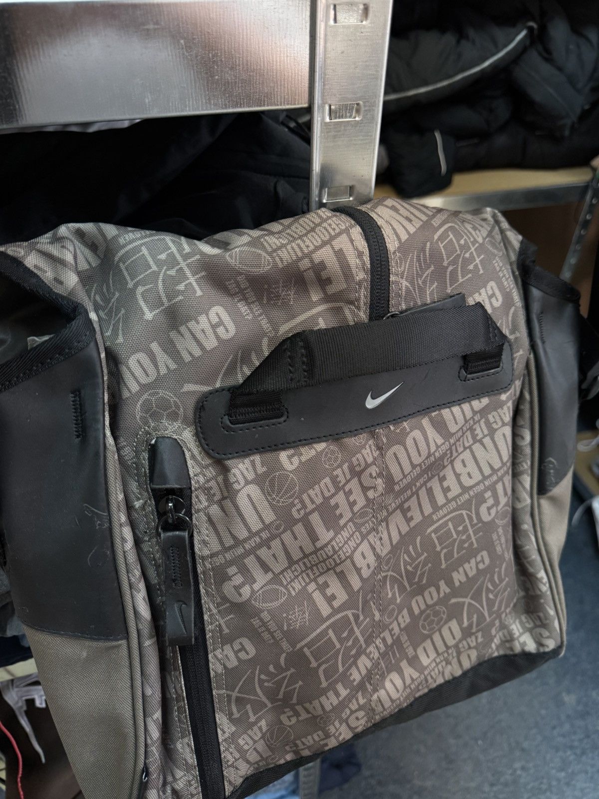Nike × Vintage NIKE VINTAGE BASIC LOGO 00s 90s PINTEREST STYLE SLING BAG Size ONE SIZE - 9 Thumbnail