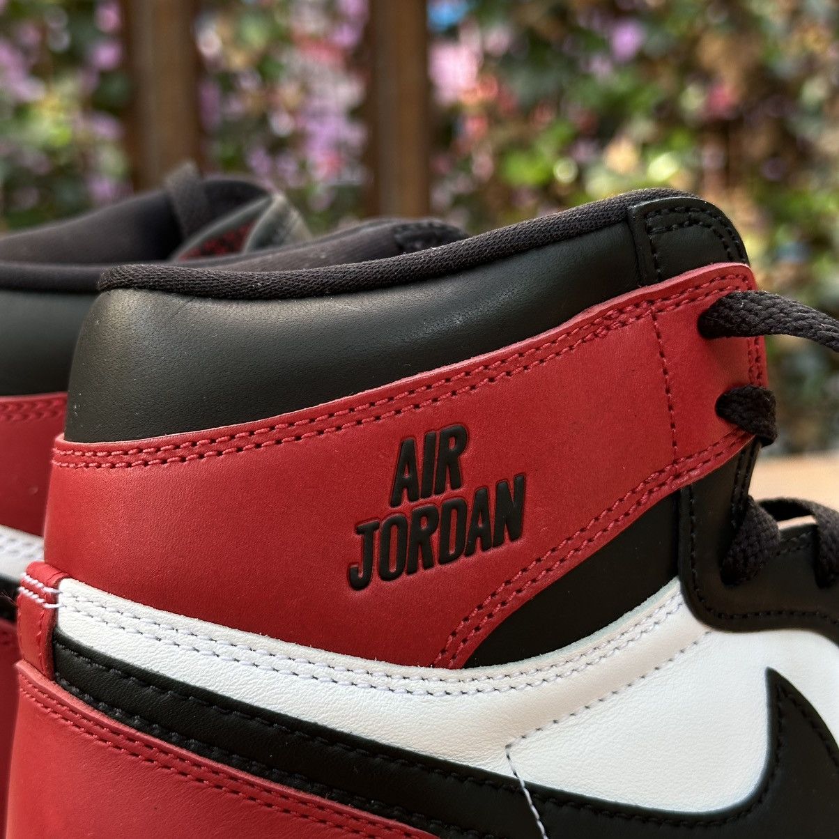 Jordan Brand × Nike Nike Air Jordan Retro 1 High Black Toe Reimagined Size US 10.5 / EU 43-44 - 6 Thumbnail