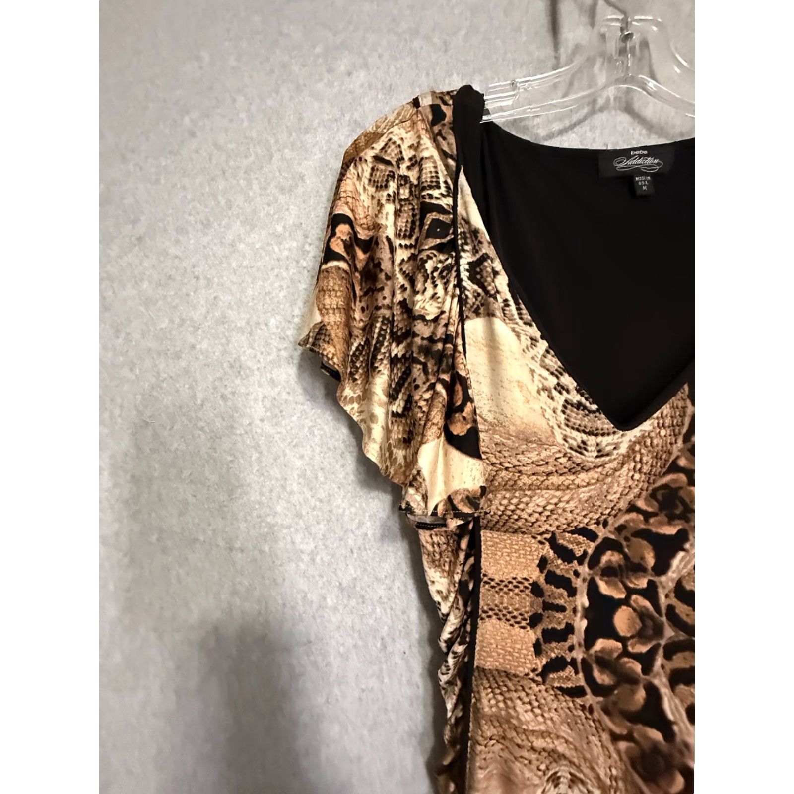 Bebe bebe Addiction Dress Womens M Brown Animal Print Ruched Flutter Sleeve Mini V-Neck Party/Cocktail Size M / US 6-8 / IT 42-44 - 3 Thumbnail