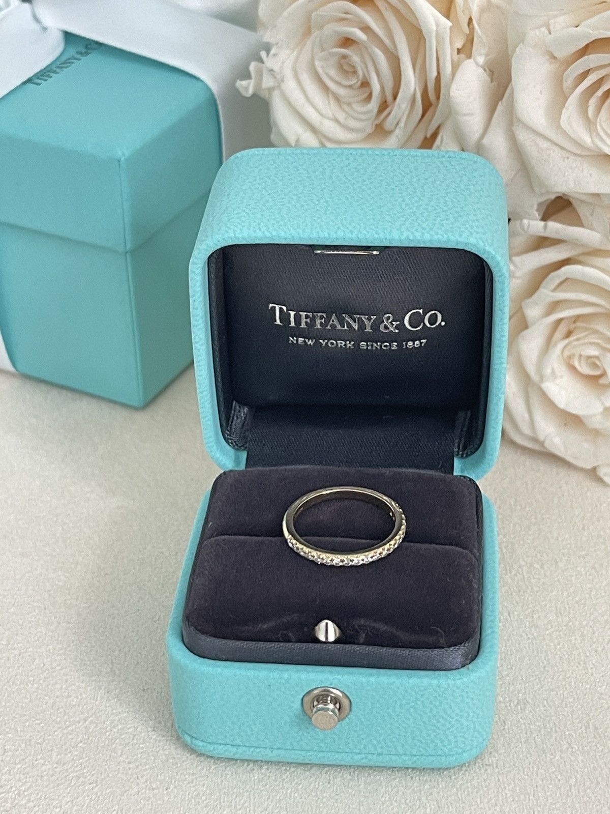 Tiffany & Co. Tiffany Soleste Half Eternity Ring YG Dia 4.5 NEW $3,200 Size ONE SIZE - 15 Thumbnail