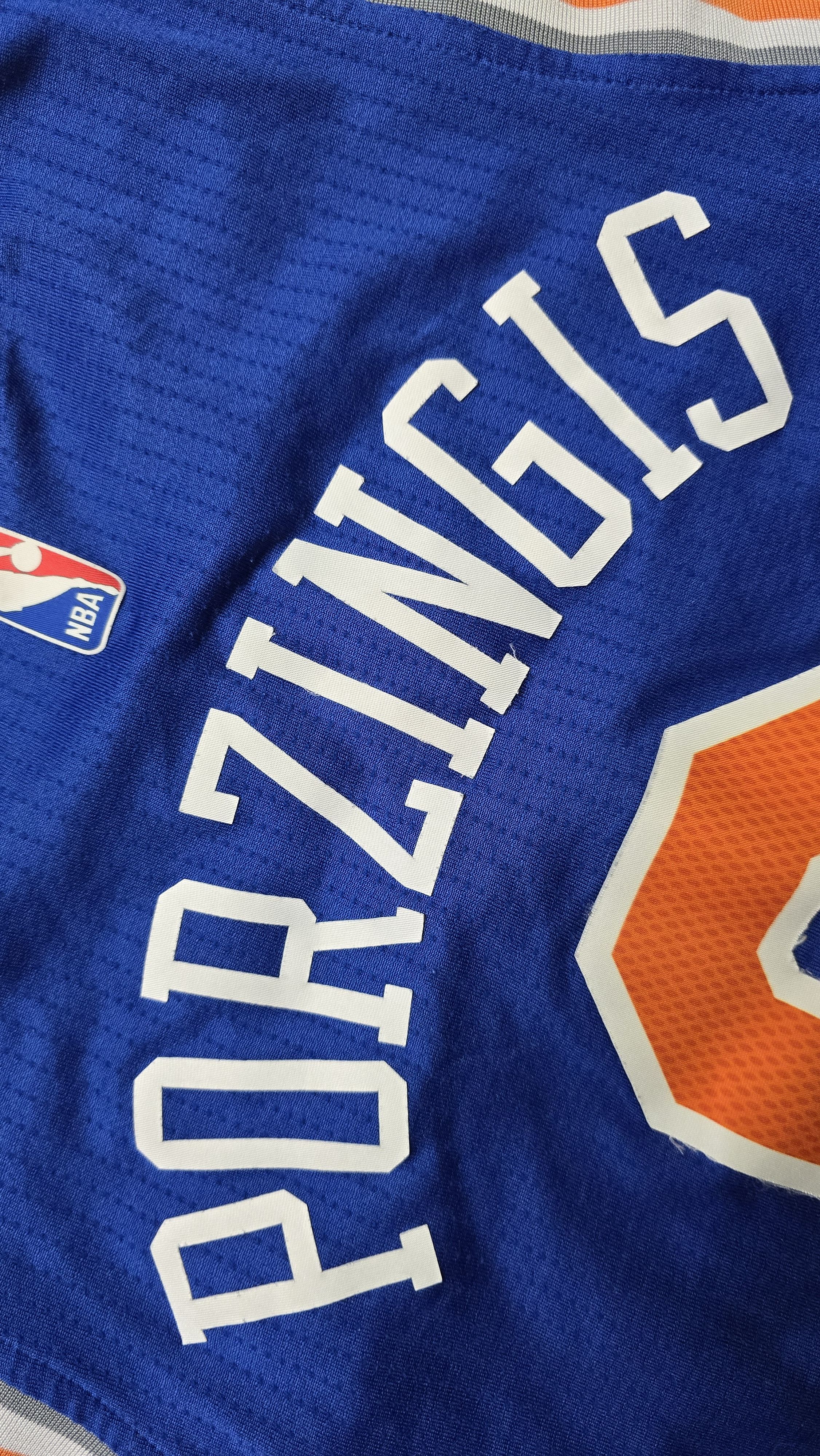 Adidas Adidas Swingman New York Knicks Kristaps Porzingis #6 Jersey Size US M / EU 48-50 / 2 - 7 Thumbnail