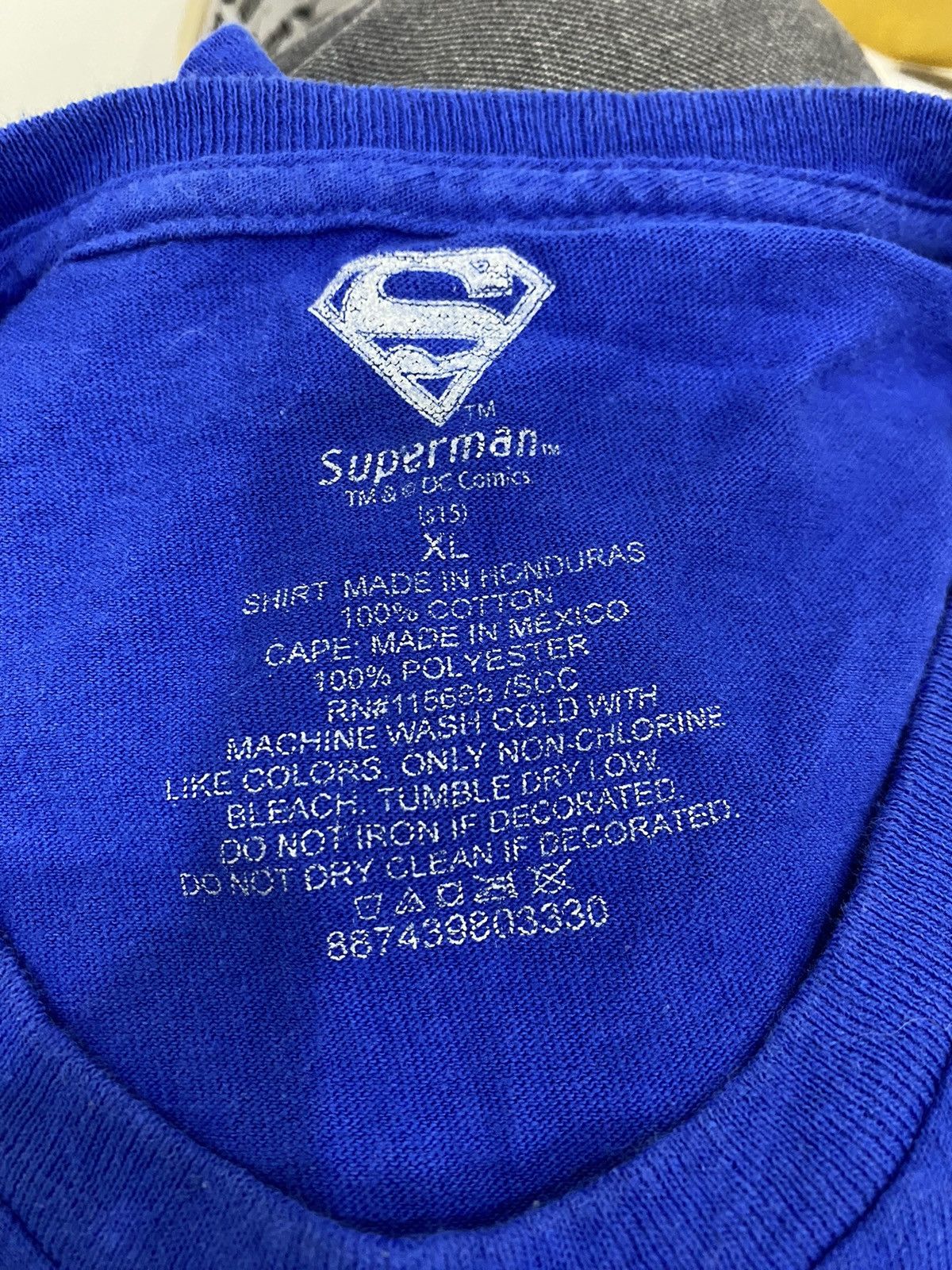 DC Comics SUPERMAN TSHIRT Size US L / EU 52-54 / 3 - 8 Thumbnail