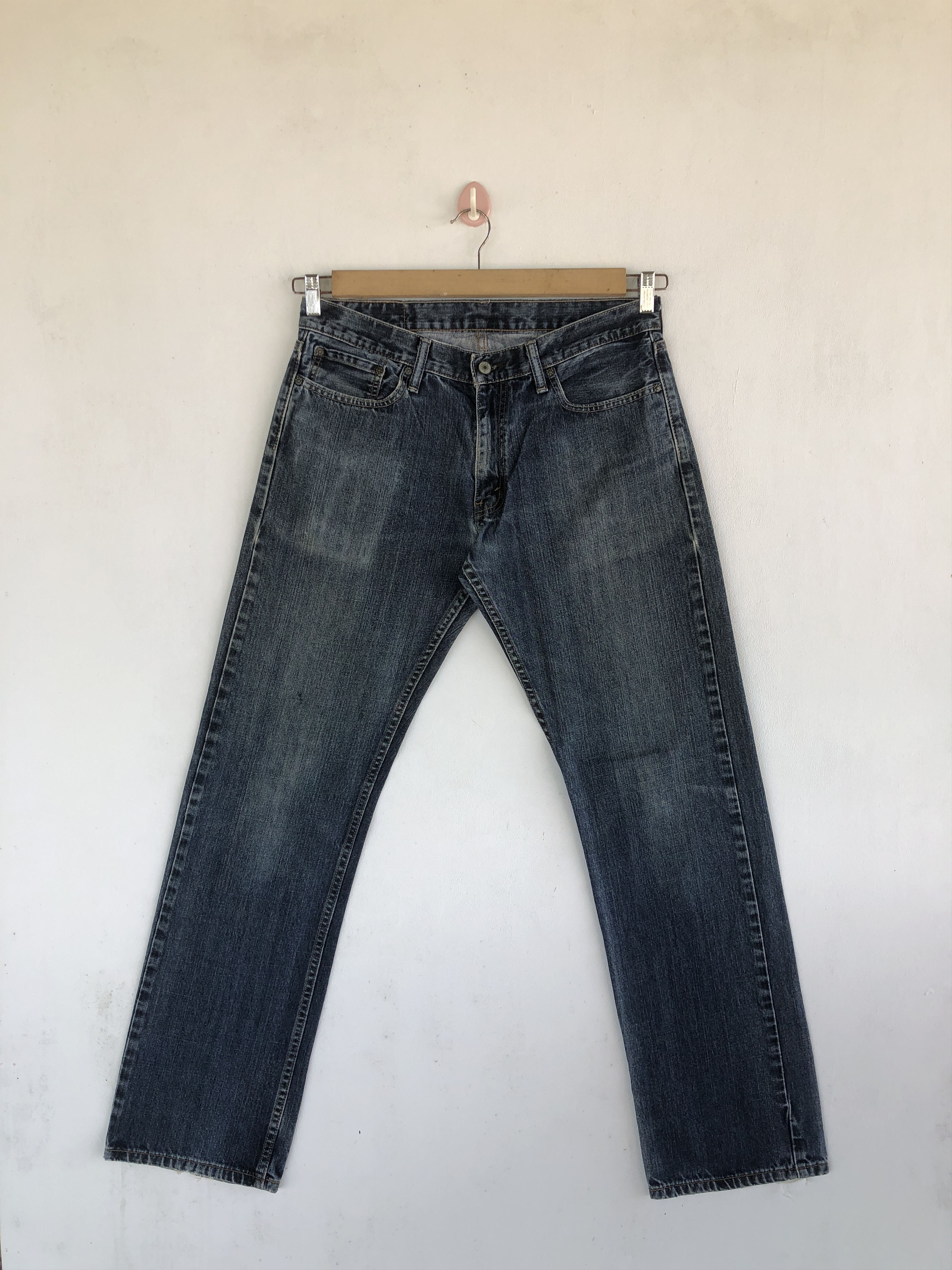 Levi's Vintage Levis Distressed Jeans Levi's 514 Faded Denim Size US 32 / EU 48 - 1 Thumbnail
