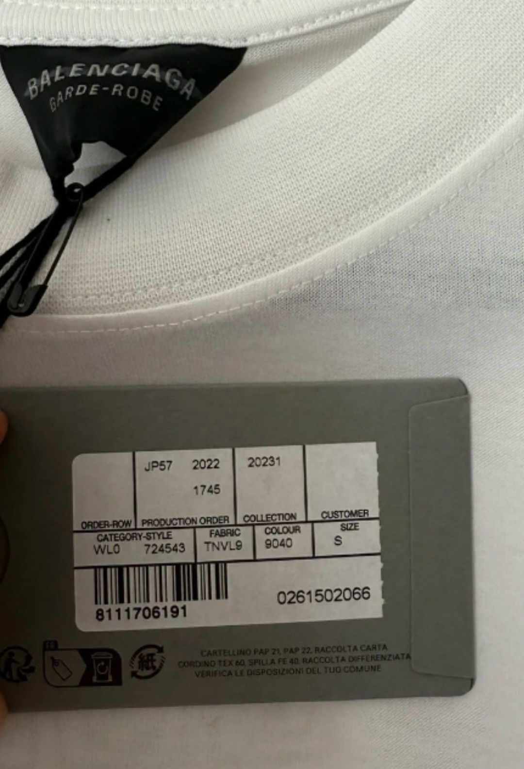 Balenciaga Balenciaga Garde-Robe Care Label Logo T-Shirt Size US S / EU 44-46 / 1 - 6 Thumbnail