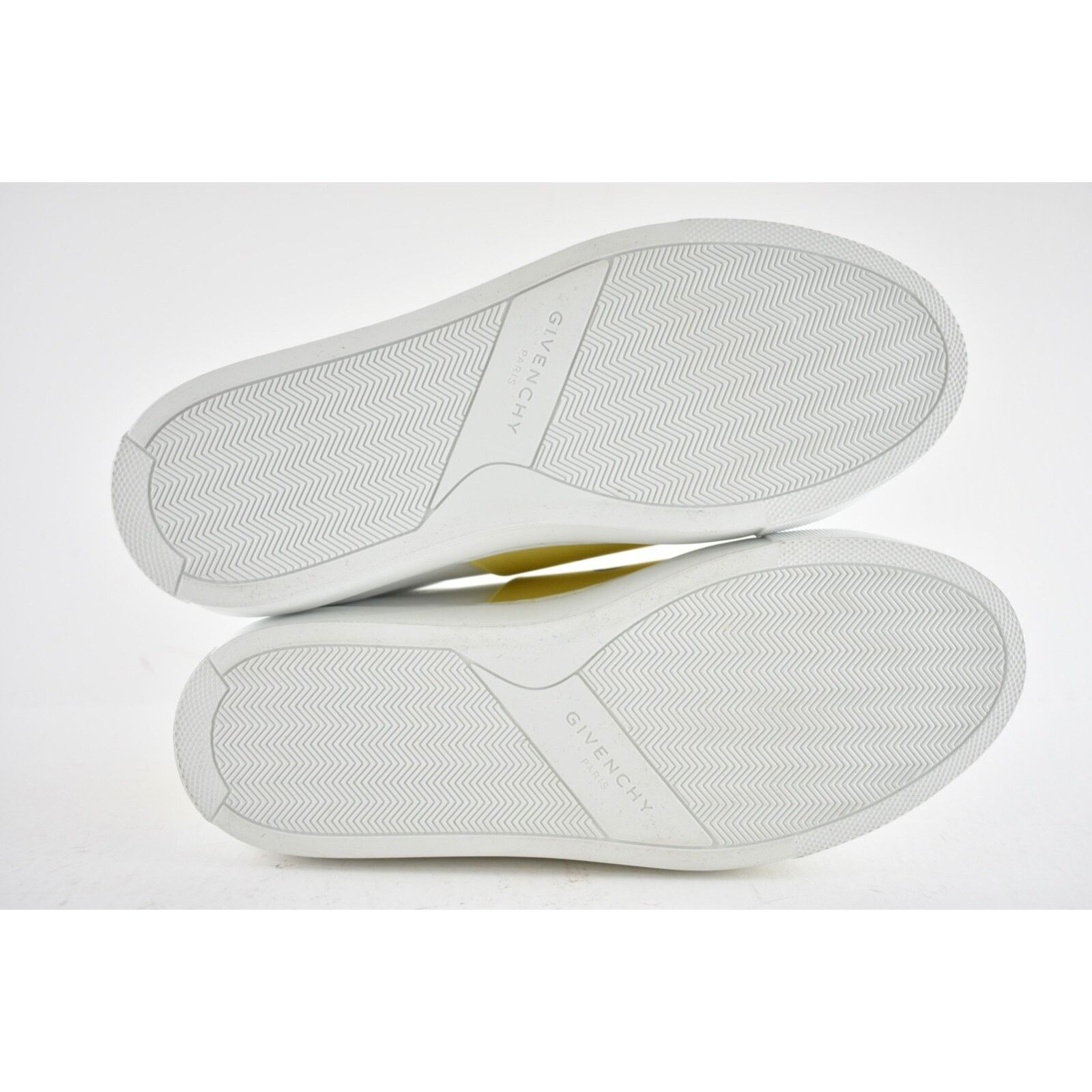Givenchy Givenchy Urban Street Black Logo Strap Low Top Flat Sneaker Size US 5 / IT 35 - 11 Thumbnail
