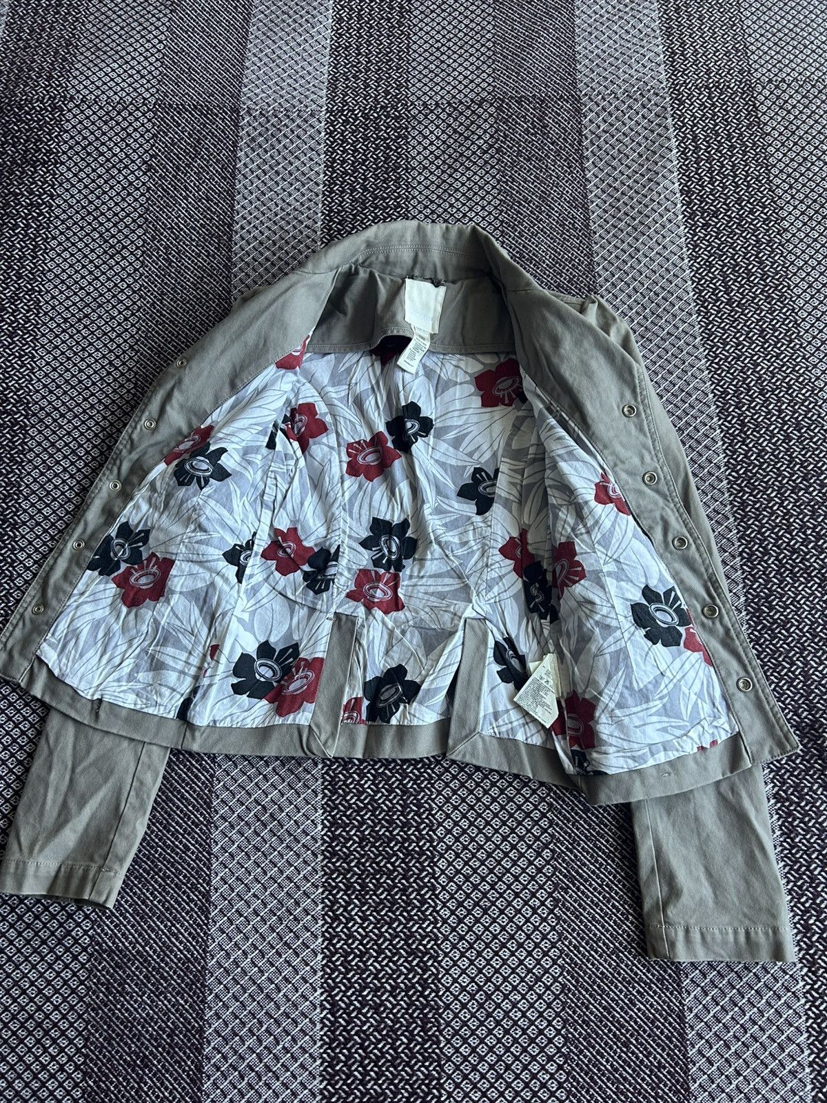 Diesel × Vintage Diesel Vintage Jacket Floral Pattern Y2K Style Size S Rare Size S / US 4 / IT 40 - 8 Thumbnail