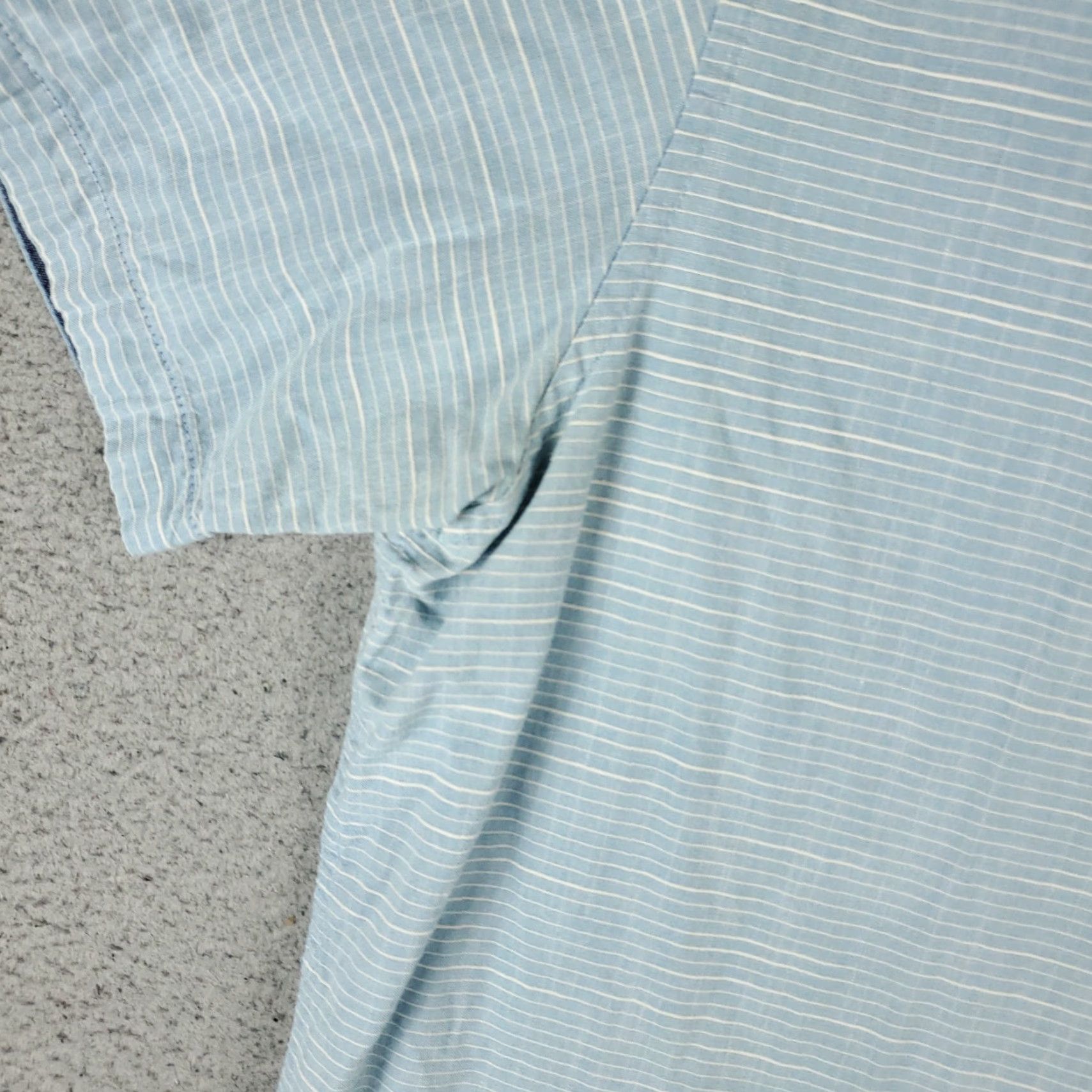 Vissla Vissla Shirt Size S Blue Striped Button-Up Short Sleeve Cotton Casual Preppy Modern American Colorful Mens Size US S / EU 44-46 / 1 - 3 Thumbnail