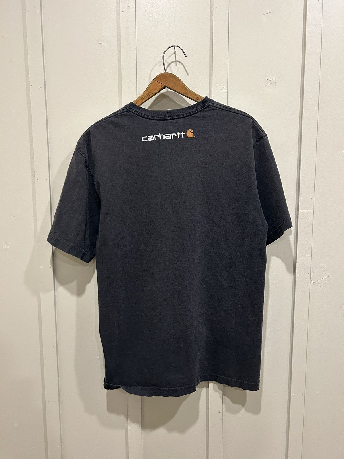 Carhartt × Vintage Vintage Y2K Sunfaded Carhartt Big Logo Tee Size US M / EU 48-50 / 2 - 2 Thumbnail