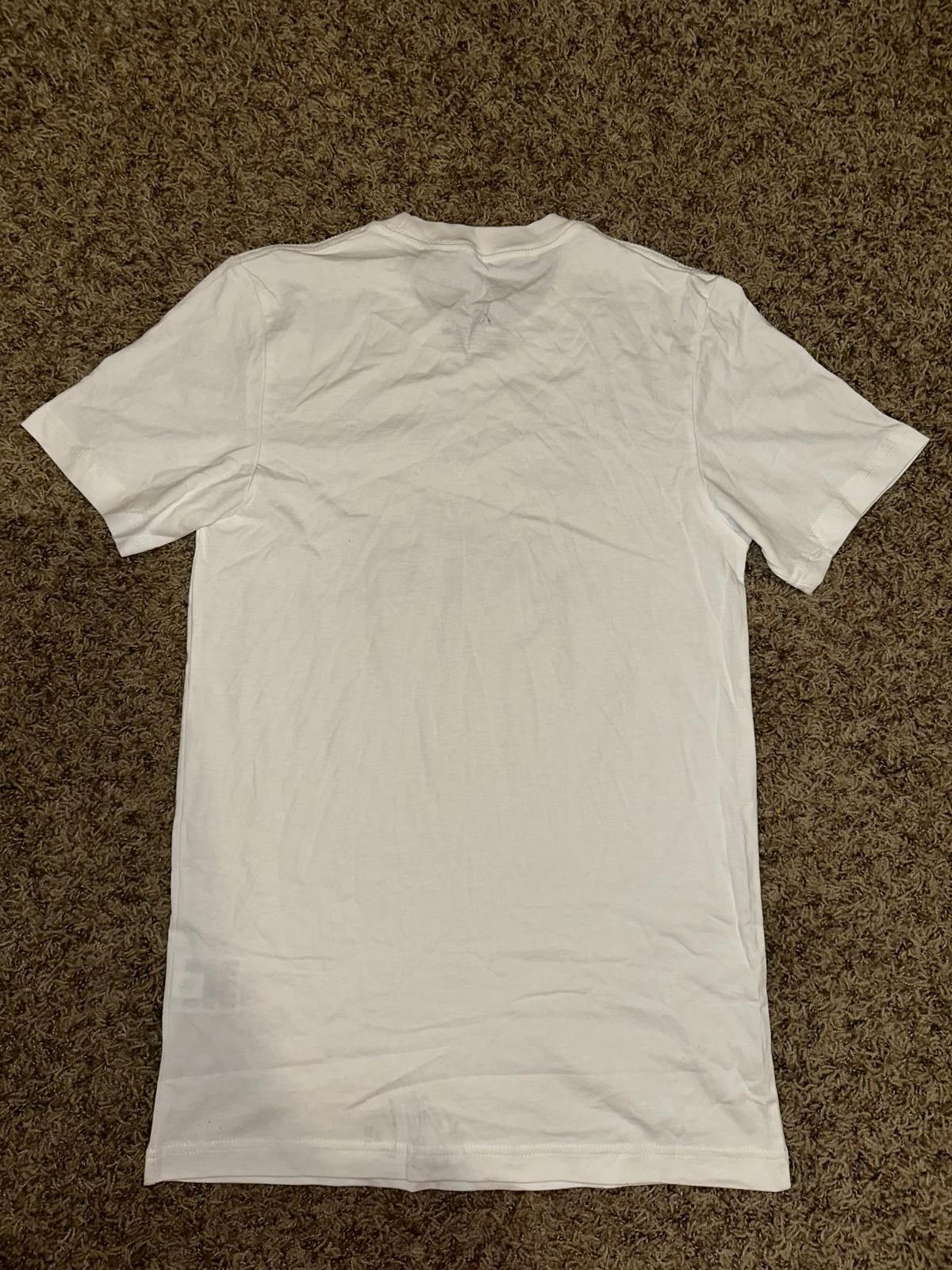 Nike Vintage Nike Men’s Swoosh Soccer Spelled out T-Shirt Size US S / EU 44-46 / 1 - 2 Thumbnail