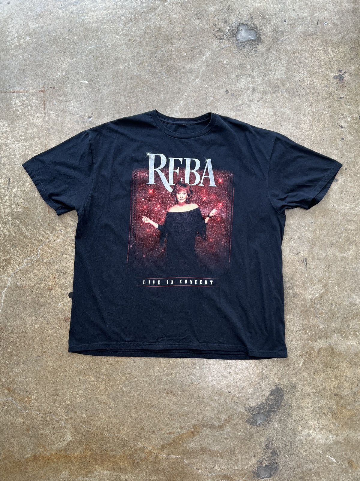 Band Tees Vintage 2000s Reba Live in Concert Tour Dates Concert XXL Size US XXL / EU 58 / 5 - 2 Thumbnail