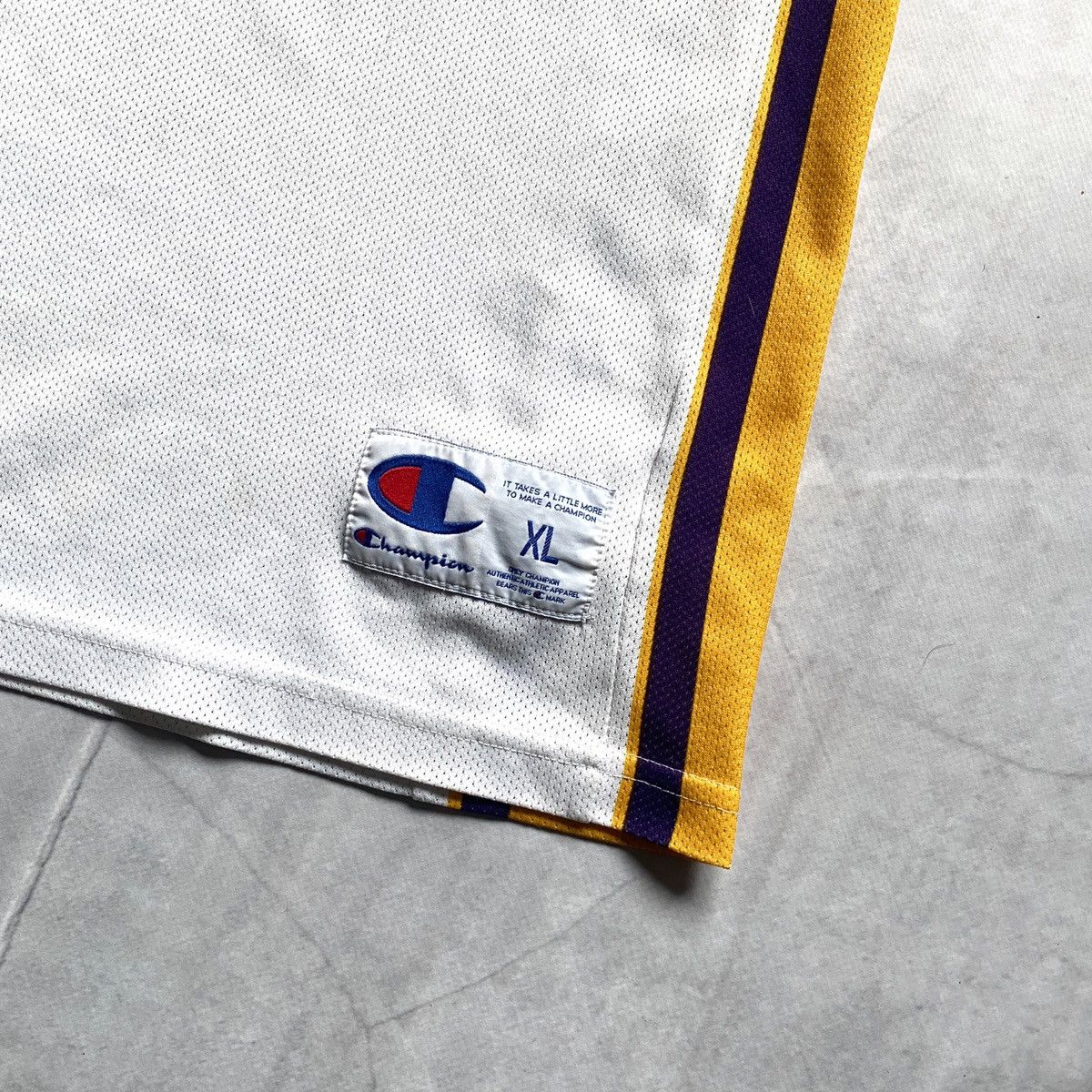 NBA × Vintage Vintage Lakers Kobe Bryant 24 8 Nba Champion Jersey 90s Size US XL / EU 56 / 4 - 5 Thumbnail