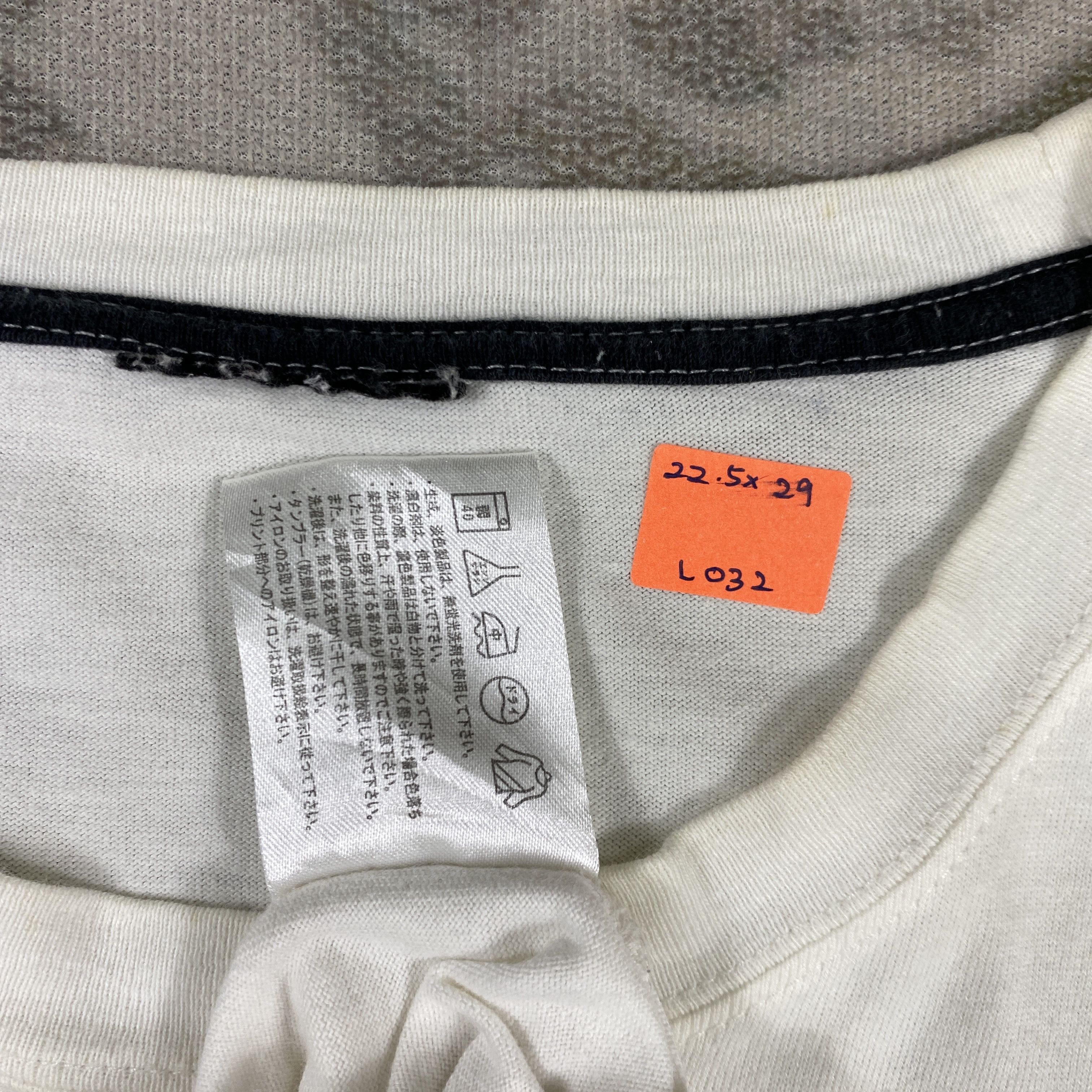 Japanese Brand Vintage Japanese Brand T-Shirt - L032 Size US L / EU 52-54 / 3 - 6 Thumbnail