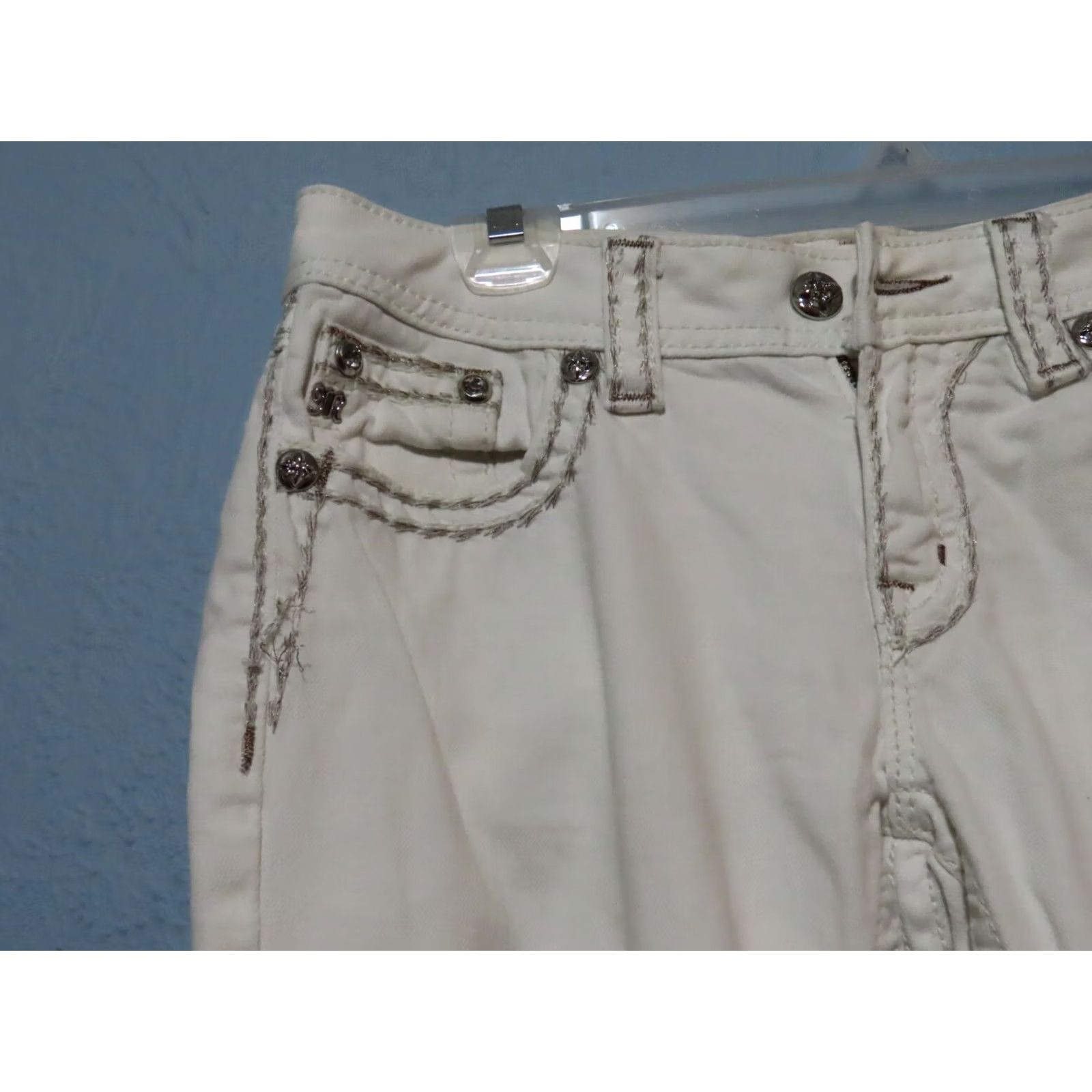Miss Me Miss Me Signature Skinny Jeans 29 White Embroidered Rhinestone Denim Zip Low Rise Slim Rock Womens Jeans Size 29" - 4 Thumbnail