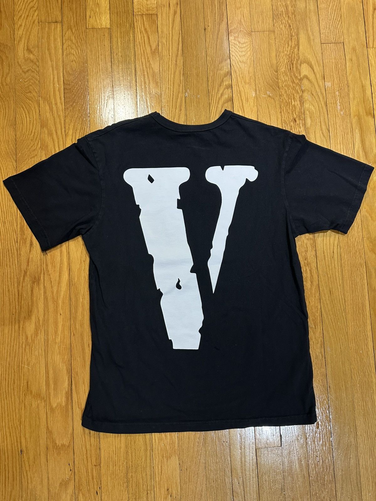 Vlone VLONE FRIENDS - PIN UP T-SHIRT - BLACK SIZE MEDIUM Size US M / EU 48-50 / 2 - 2 Thumbnail