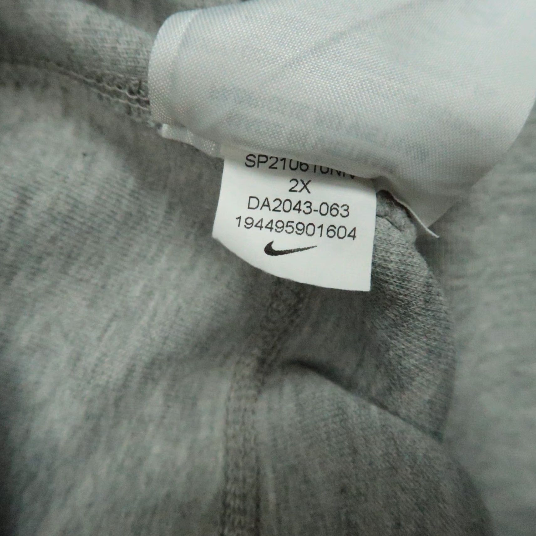 Nike Nike Pants Womens 2X Gray Jogger Sportwear Fleece Zip Pocket Elastic Waist Pockets Tapered Inseam 25 in Reg Fit Regular Size Type Regular Size 40" / US 18 - 6 Thumbnail