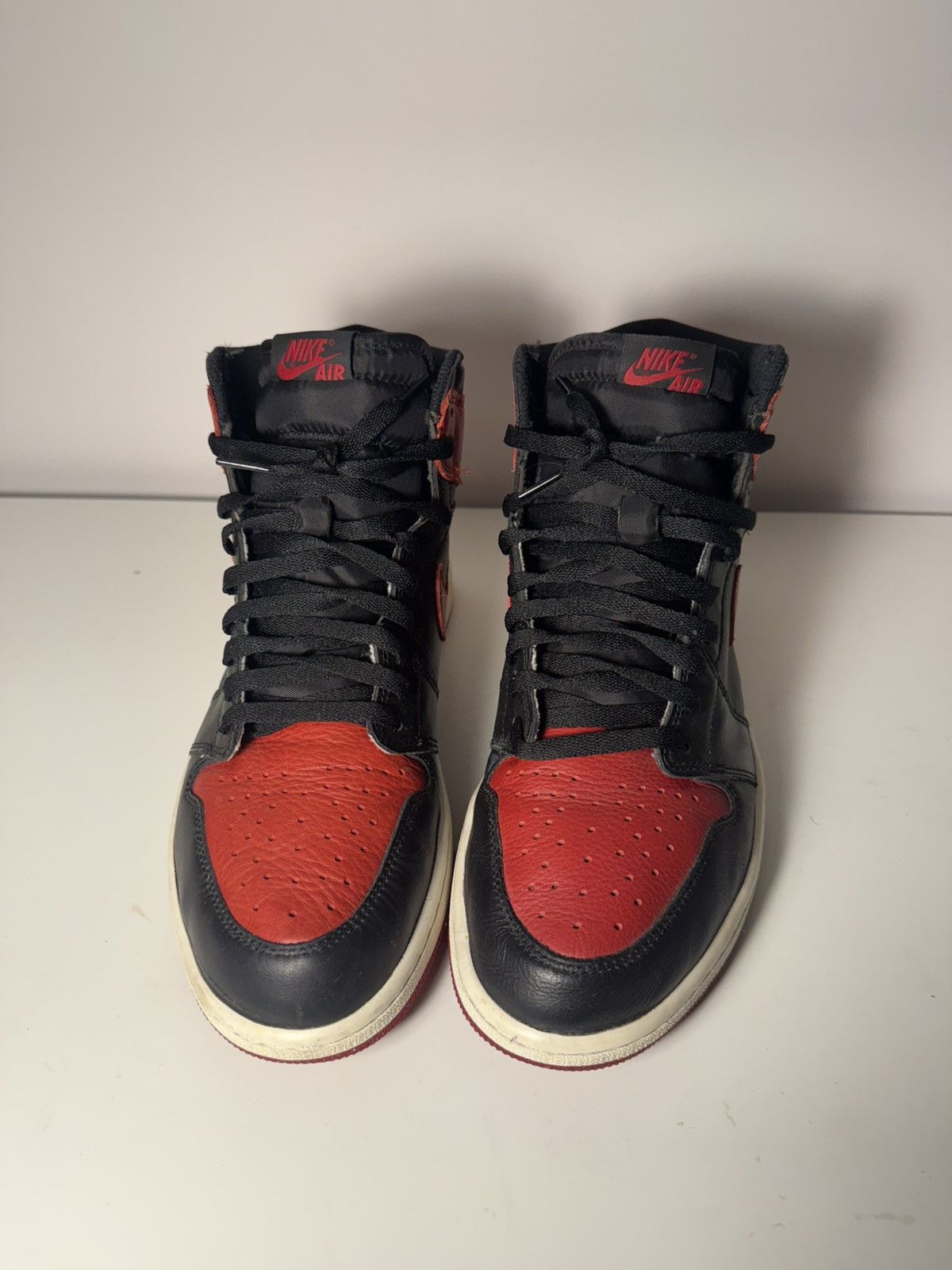 Nike Nike Air Jordan 1 Bred Size US 12.5 / EU 45-46 - 4 Thumbnail
