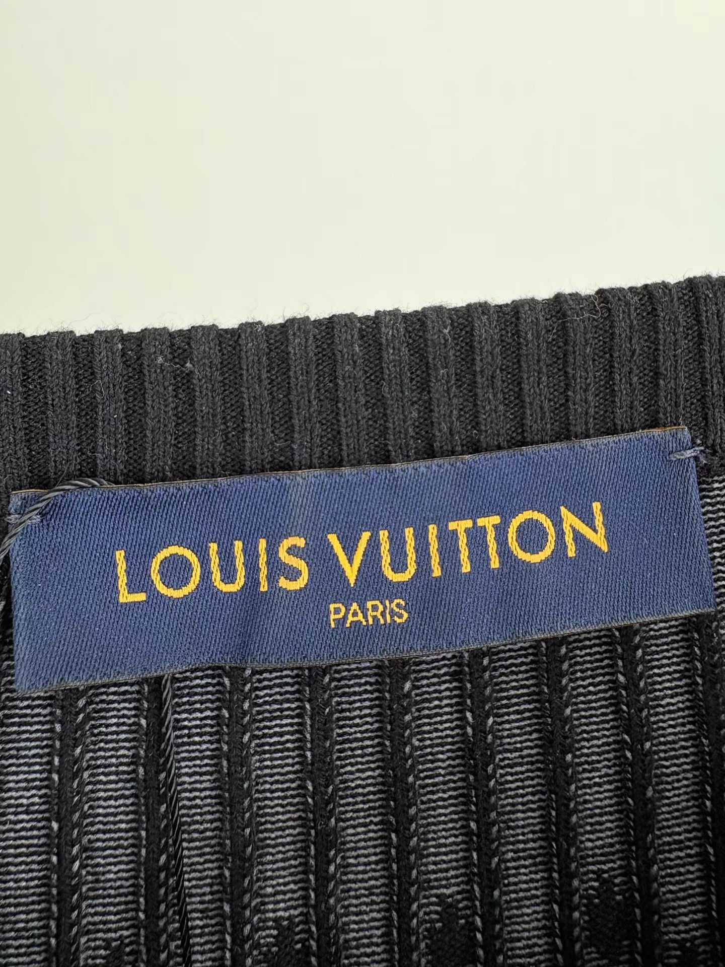 Louis Vuitton LOUIS VUITTON Checkerboard Knitwear K1 Size US XL / EU 56 / 4 - 4 Thumbnail