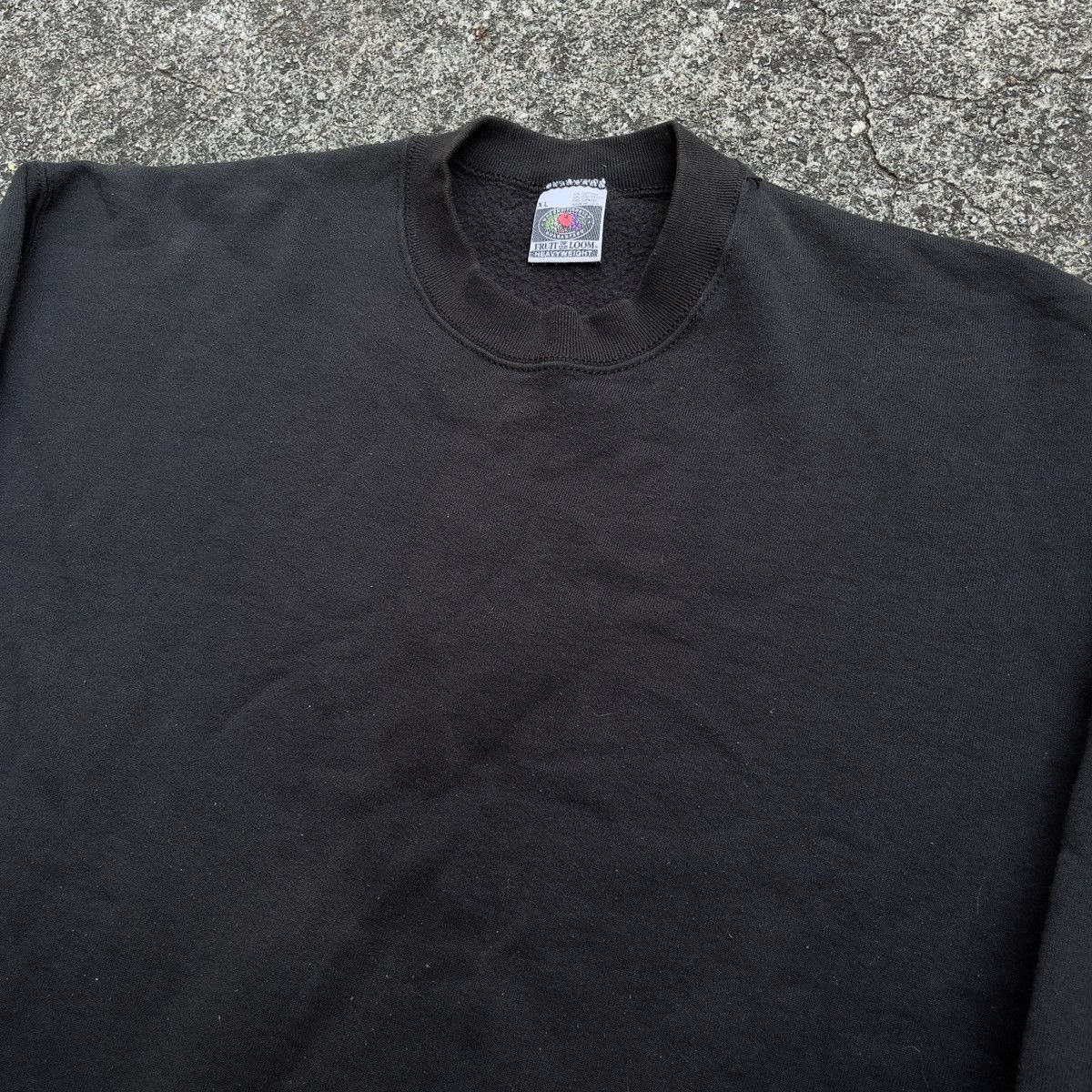 Fruit Of The Loom × Vintage Vintage 90s Faded FRUIT OF THE LOOM HEAVYWEIGHT Crewneck Size US XL / EU 56 / 4 - 2 Thumbnail