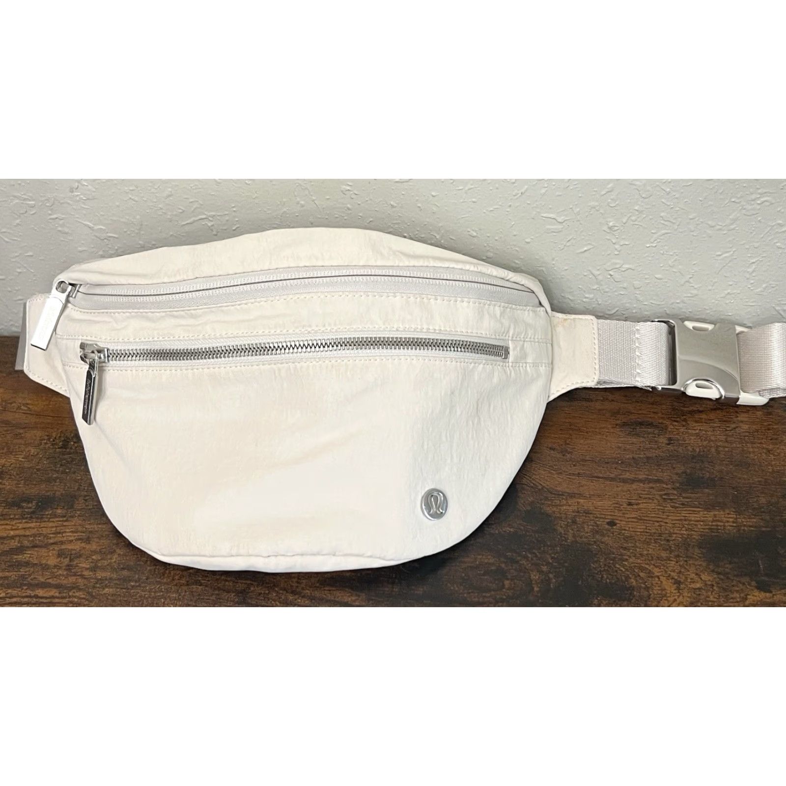 Lululemon Lululemon City Adventurer Belt Bag 2.5L White Opal/Cream Belt Bag & Fanny Pack Women Adjustable Strap Crossbody Pockets 11in 7in 3in Size ONE SIZE - 3 Thumbnail