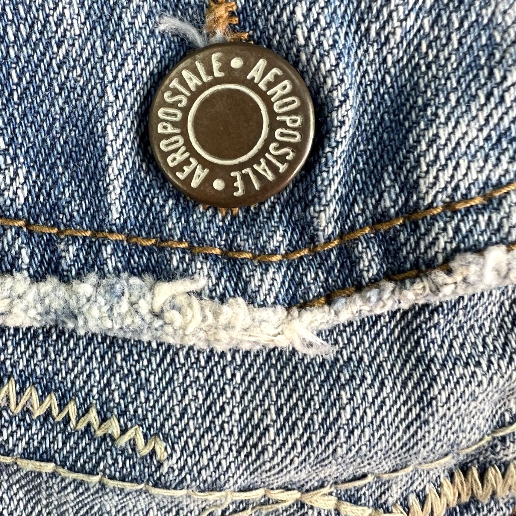 Vintage VINTAGE Aéropostale Denim Jacket Women Size M Blue Embroidered Western 90s Casual Size 32" / US 10 / IT 46 - 6 Thumbnail