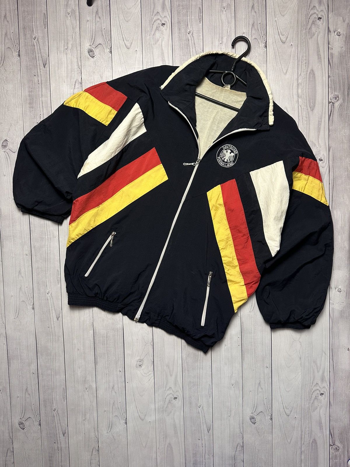 Vintage Deutschland soccer track jacket size L