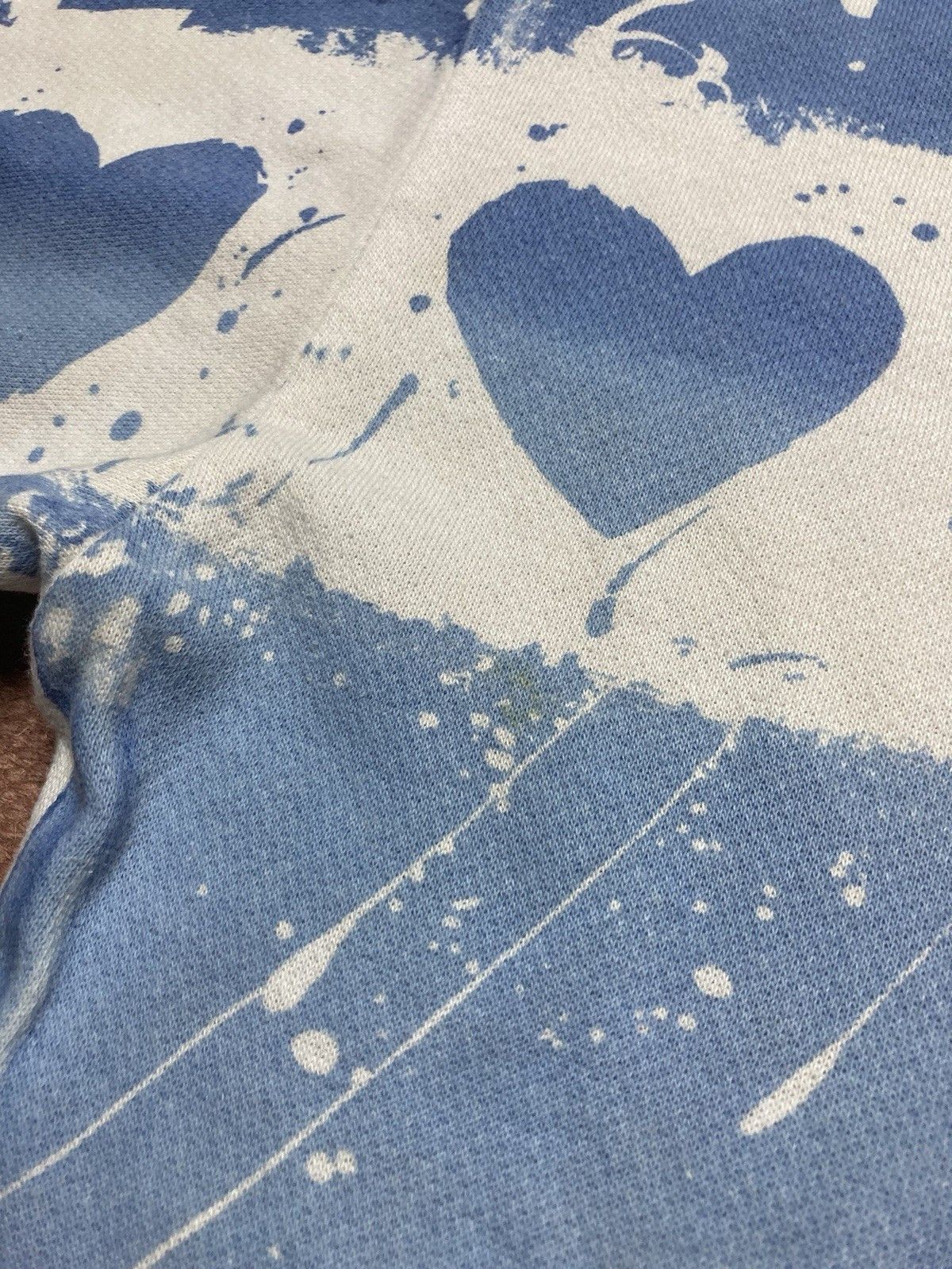 Vintage 80s crewneck sweatshirt all over print hearts love paint M Size US M / EU 48-50 / 2 - 5 Thumbnail