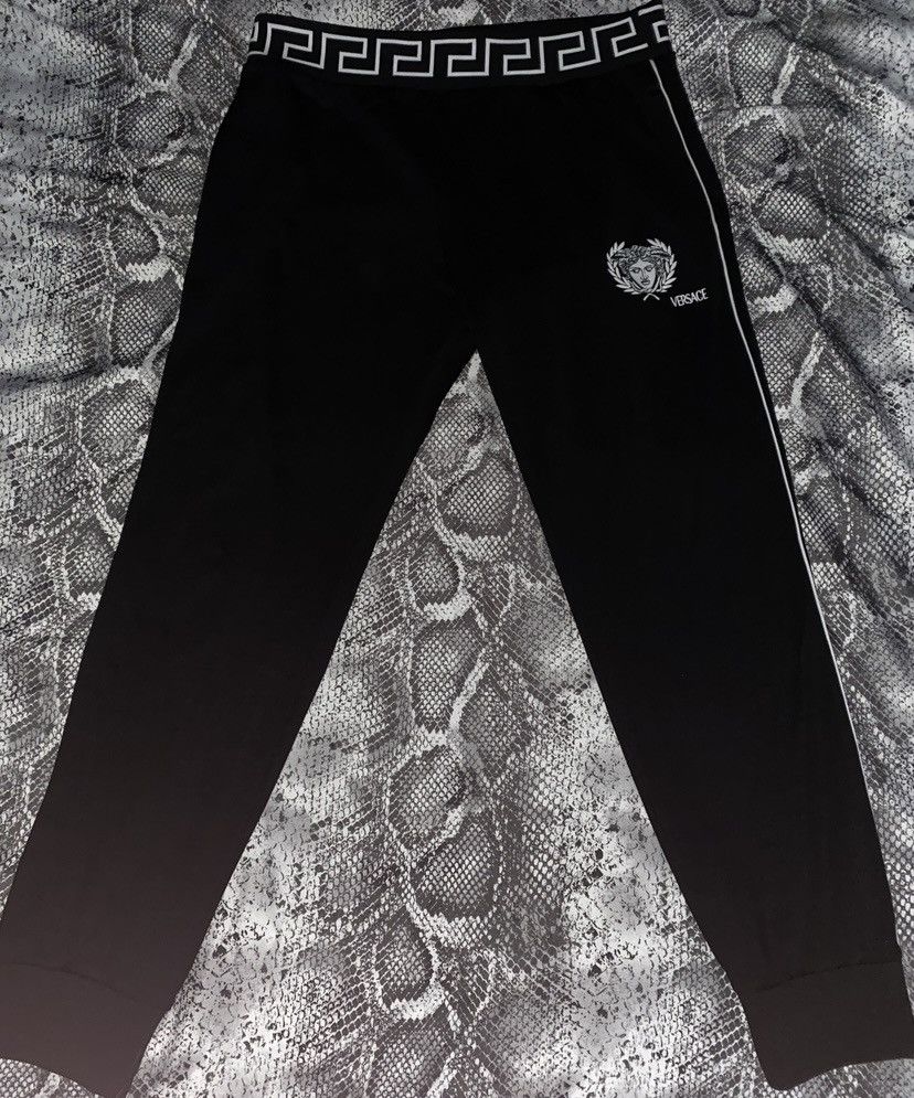 Versace Medusa Motif Trackpants Size US 32 / EU 48 - 1 Thumbnail