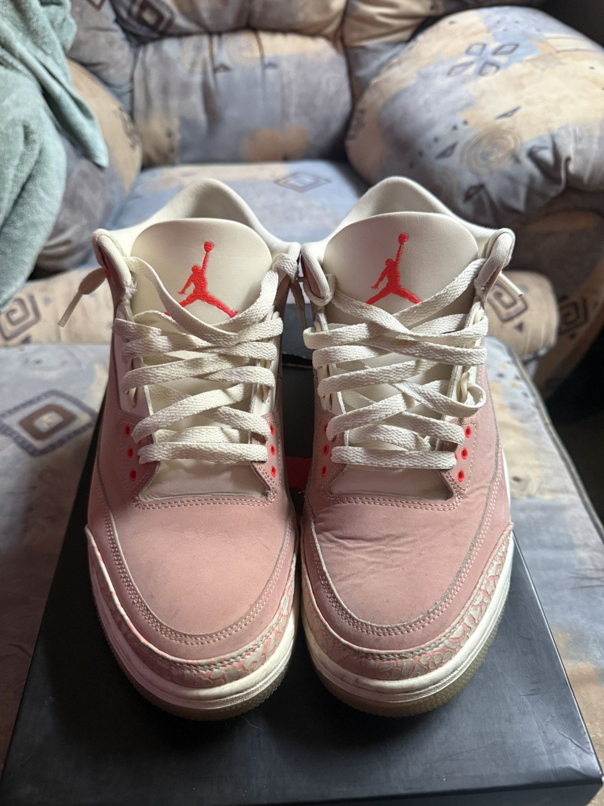 Jordan Brand WMNS Air Jordan 3 Retro Rust Pink size 12W 10.5M Size US 10.5 / EU 43-44 - 2 Thumbnail
