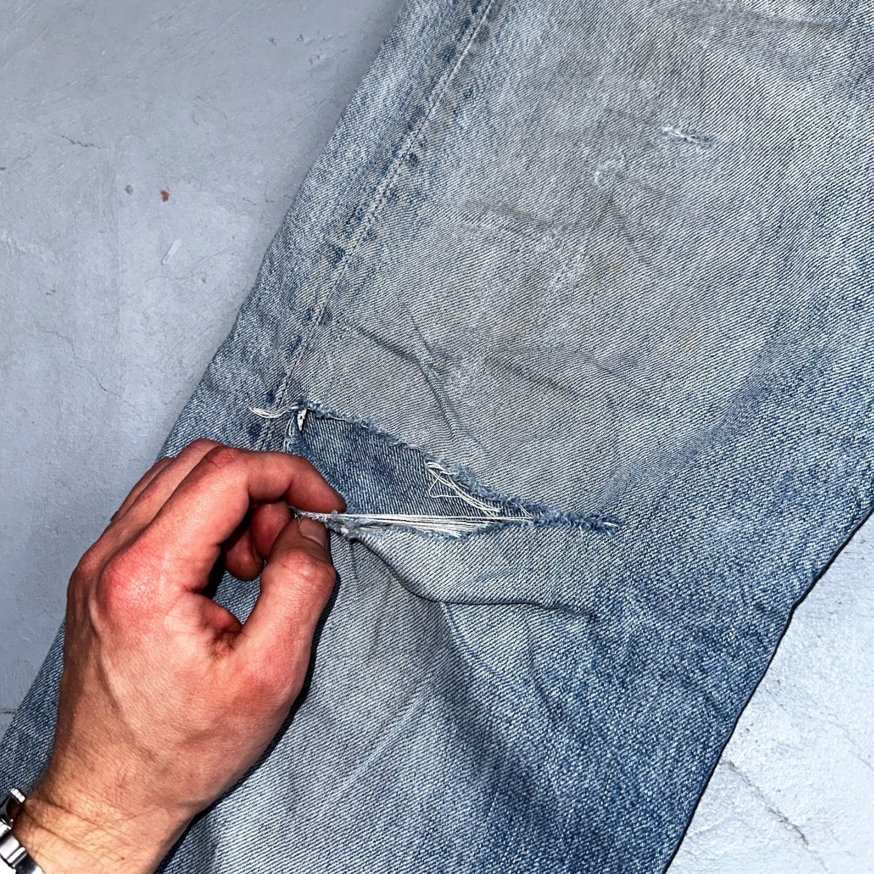 Levi's Levis 501 Vintage Y2K Straight Jeans 34x34 34 Inseam Blue Light Wash 90s Mens Levi's 501 Series Jeans Size US 34 / EU 50 - 5 Thumbnail