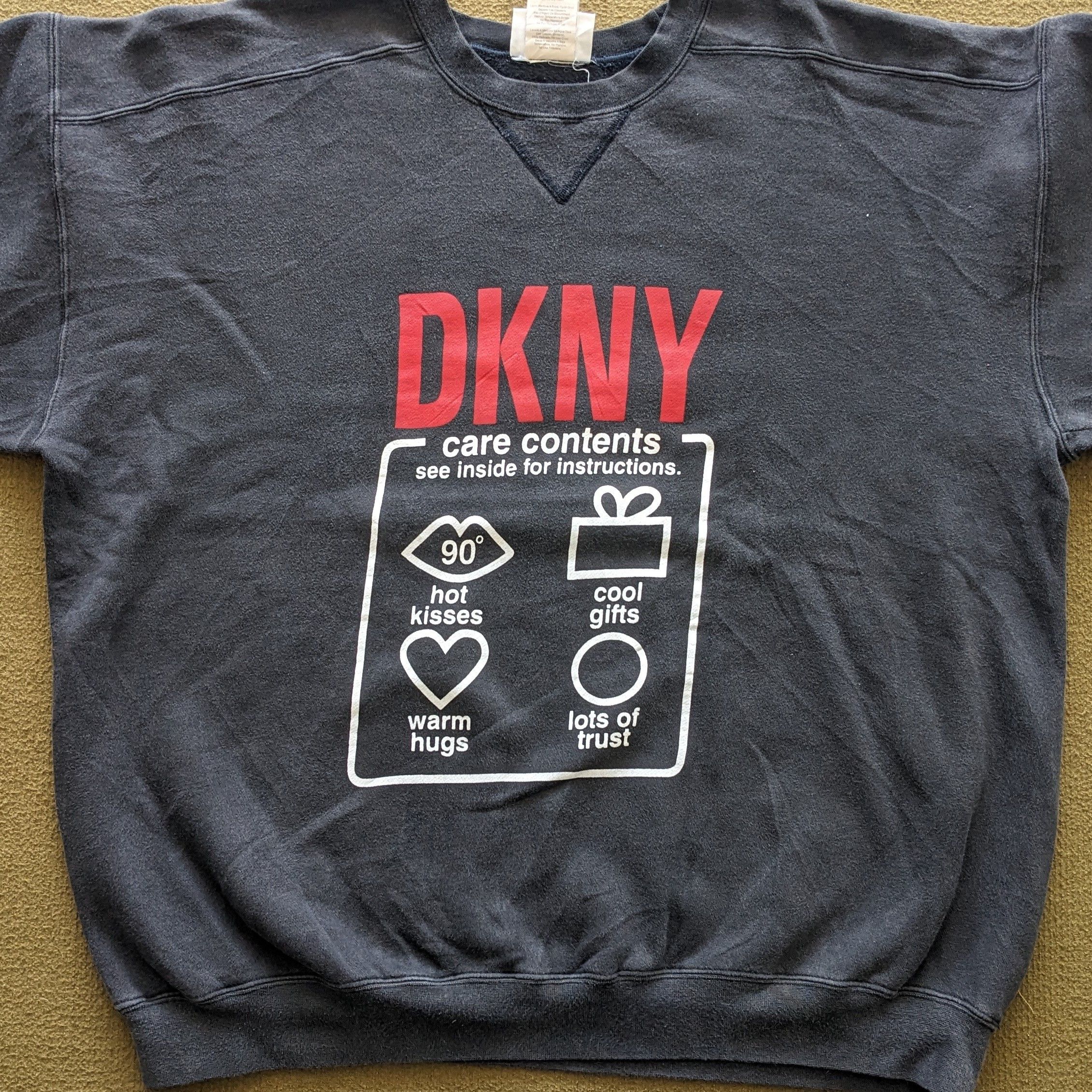 Vintage Vintage DKNY New York Skateboard Sweatshirt Size US L / EU 52-54 / 3 - 2 Thumbnail
