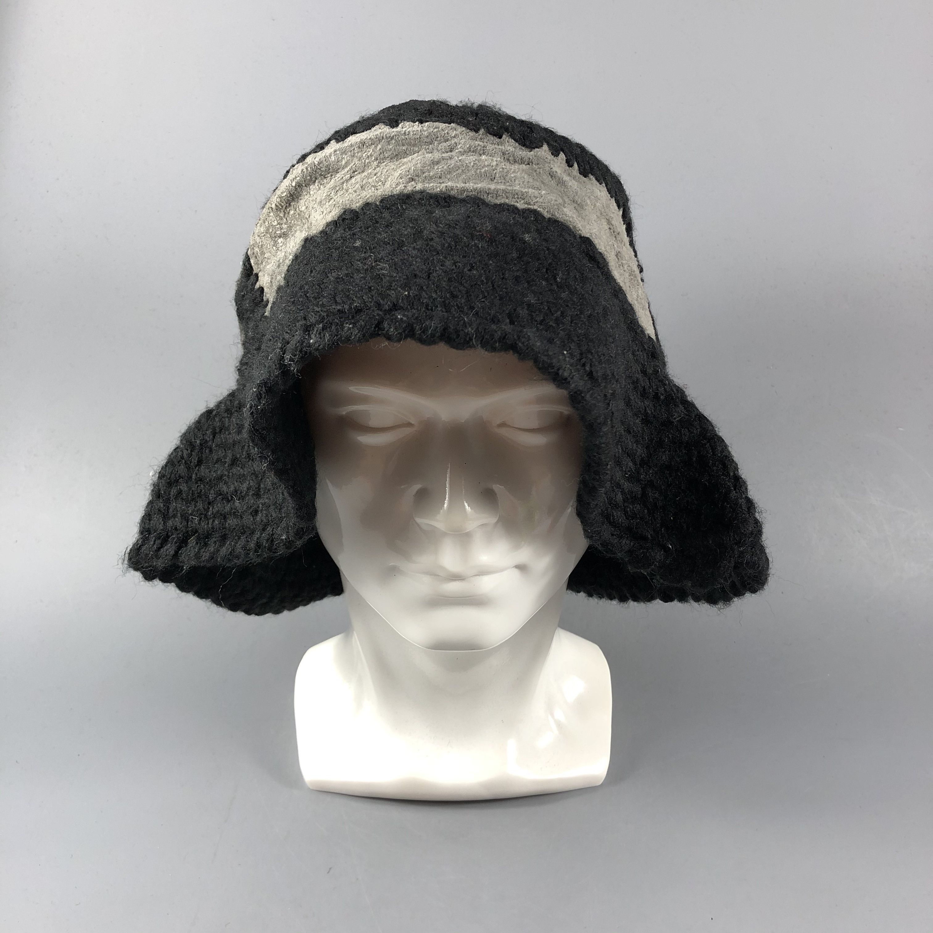 Japanese Brand Fifty Only Bucket Hat Crochet Beanie Snowcap Snow Hat B735 Size ONE SIZE - 1 Thumbnail