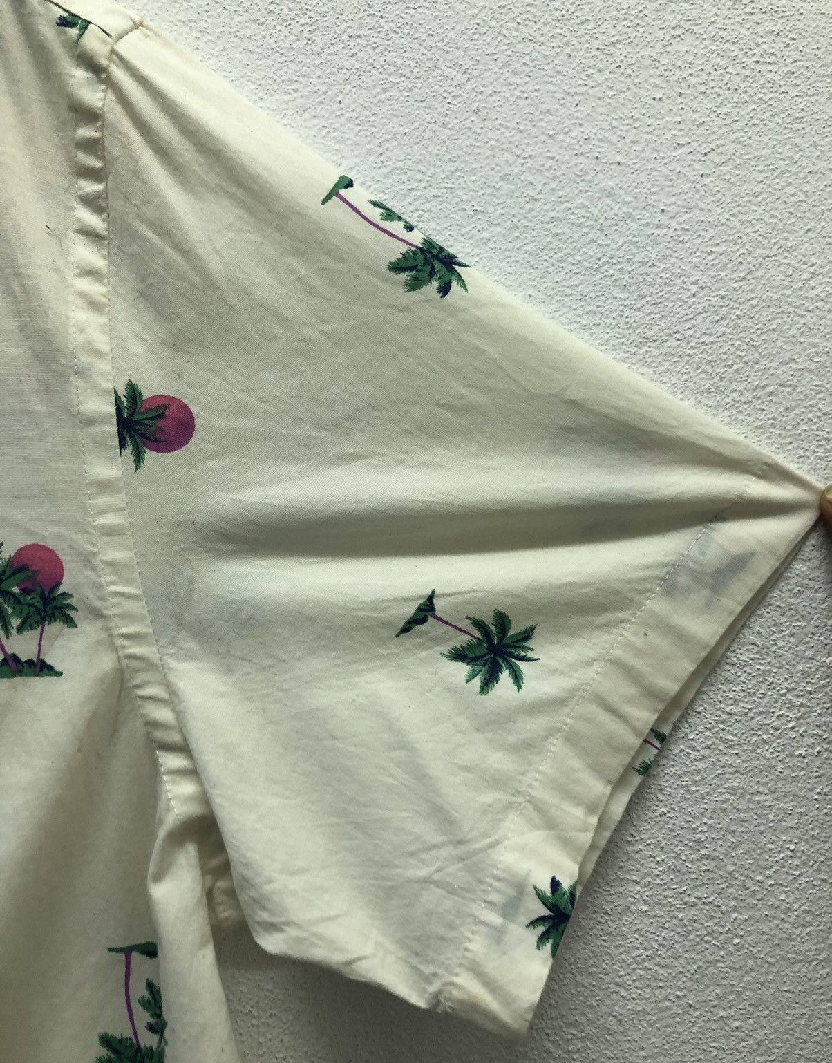 Old Navy Old Navy Slim Fit Short Sleeve Shirt – Pink/Green Palm Print Size US L / EU 52-54 / 3 - 5 Thumbnail