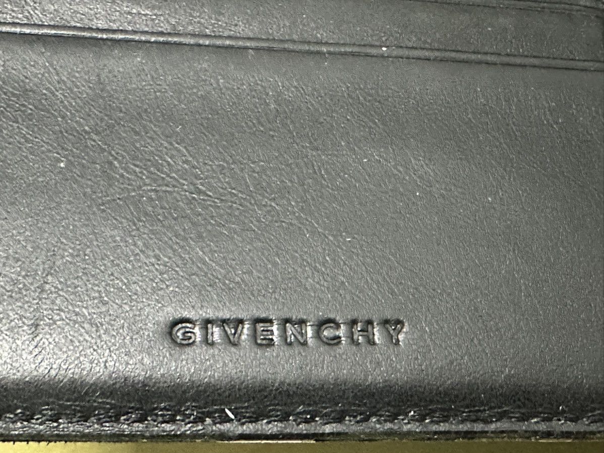 Givenchy FREE 6CC Card Holder Wallet - Black Leather Size ONE SIZE - 6 Thumbnail