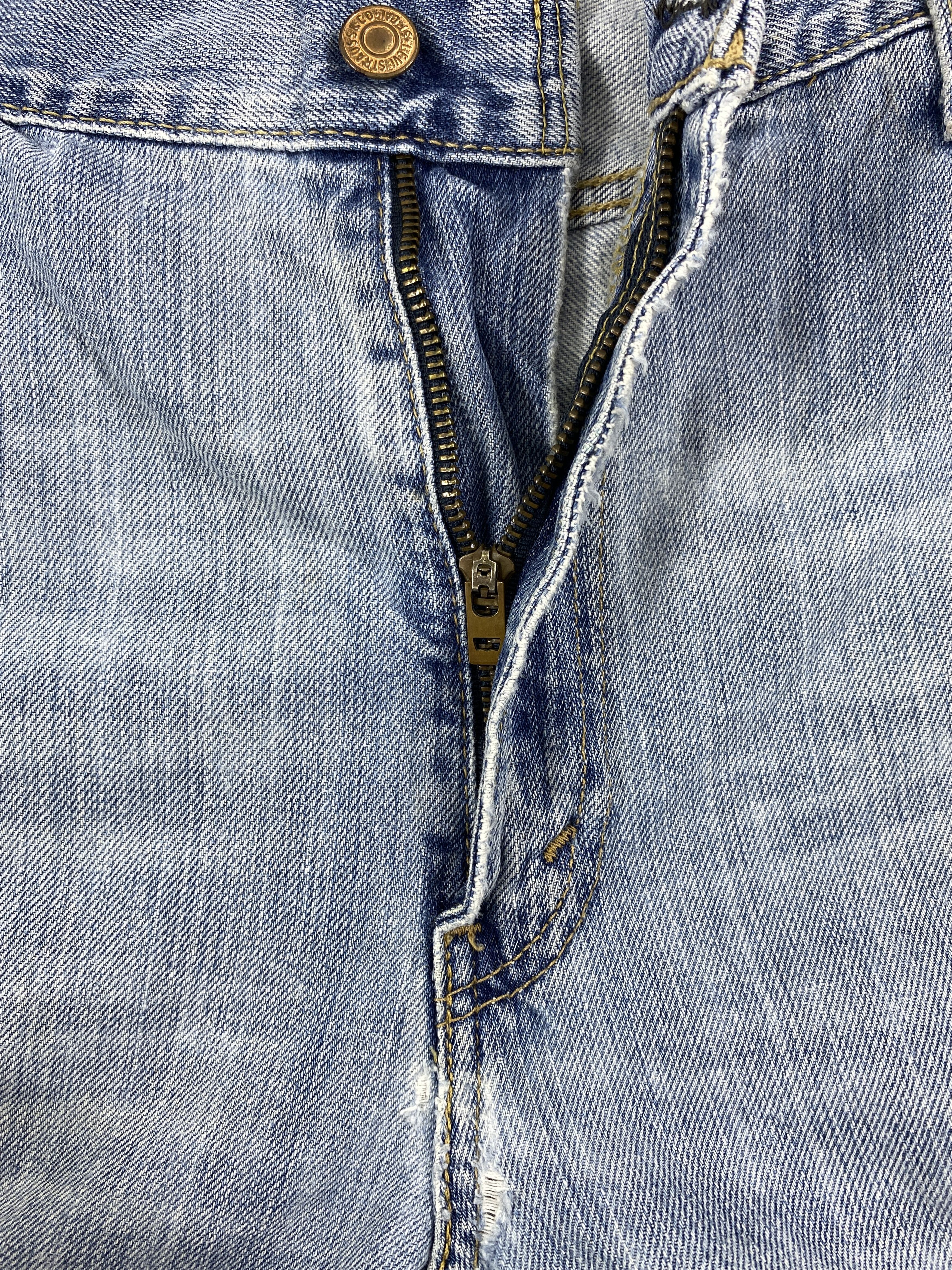 Levi's Mid Blue Vintage Levi's 569 Jeans 37x31 Denim -JN1794 Size US 37 - 6 Thumbnail