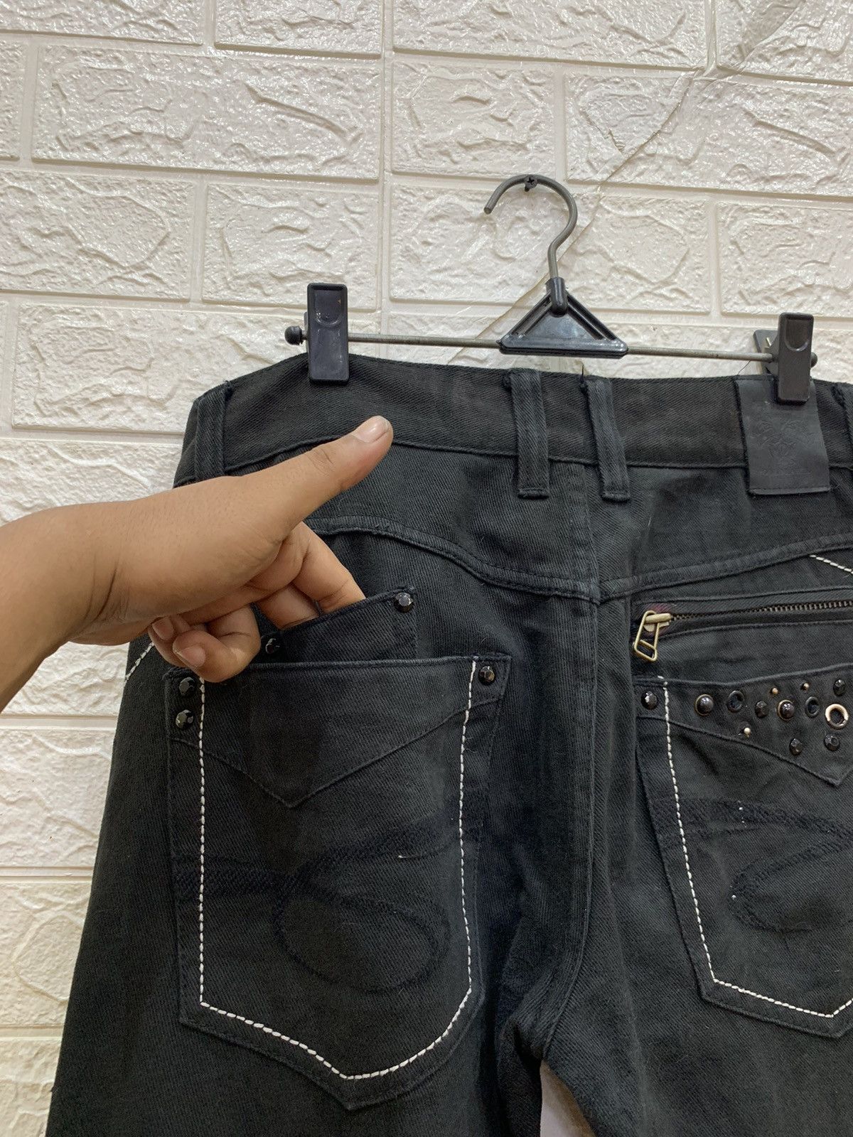Beauty Beast Red pepper studded spiral line denim japanese jeans Size US 31 - 13 Thumbnail