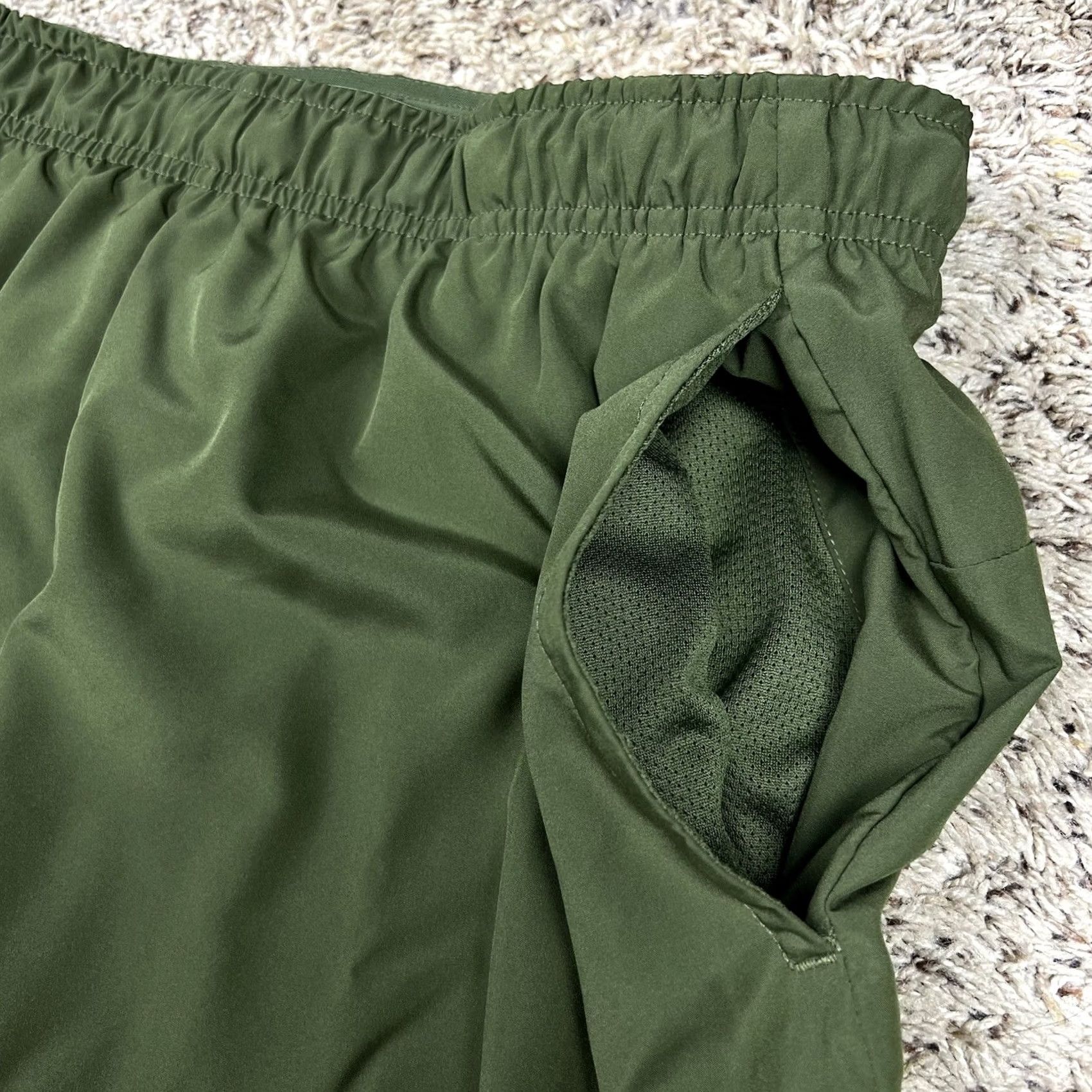Nike Nike Dri-Fit Shorts Athletic Mens XL Pockets Swoosh Logo Green Colorblock Size US 36 / EU 52 - 4 Thumbnail