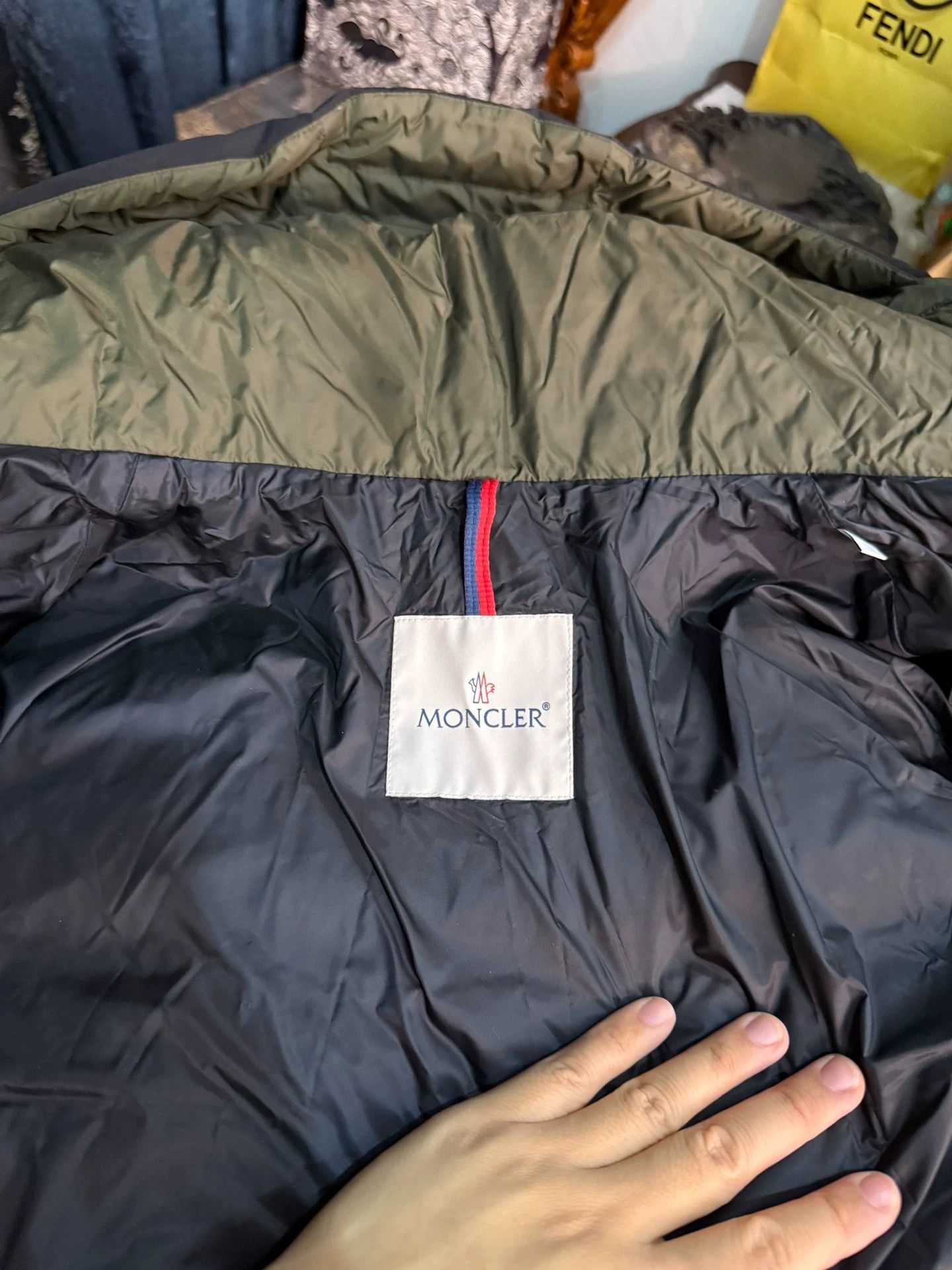Moncler Moncler Size 1 Oversized Down Jacket Black & Dark Green Size US S / EU 44-46 / 1 - 6 Thumbnail